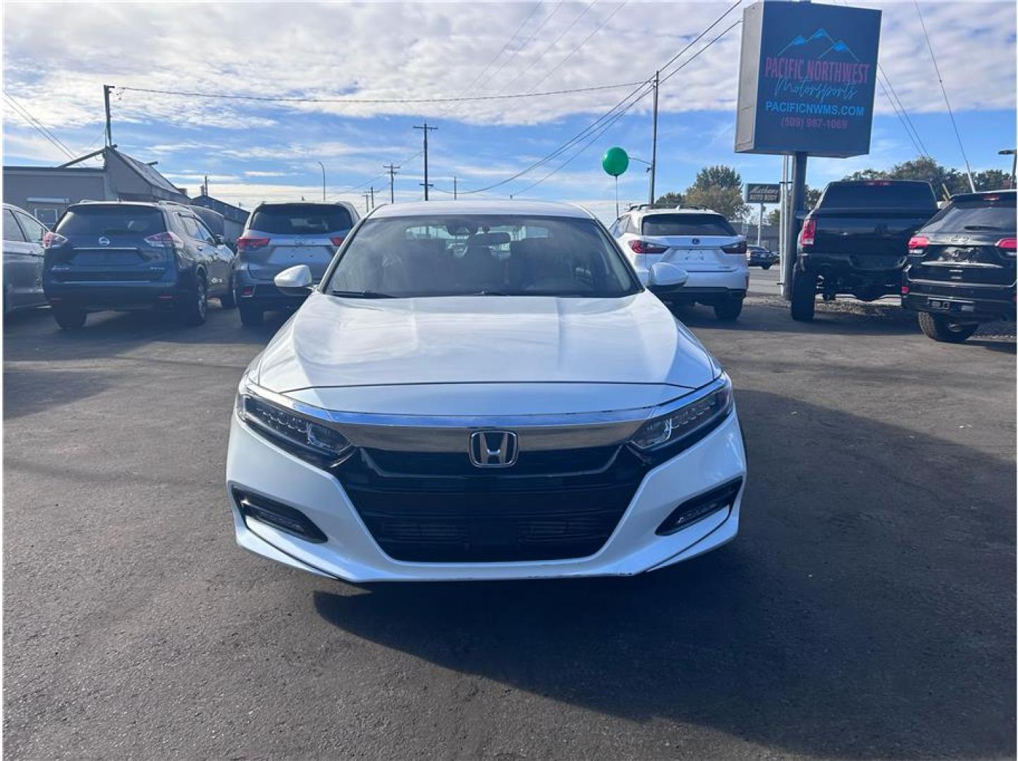 2018 White /No Color Honda Accord (1HGCV1F33JA) with an 4-Cyl, i-VTEC, Turbo, 1.5 Liter engine, Auto, CVT w/Sport Mode transmission, located at 607 W Columbia Drive, Kennewick, WA, 99336, (509) 987-1069, 46.216743, -119.126404- Photo#1