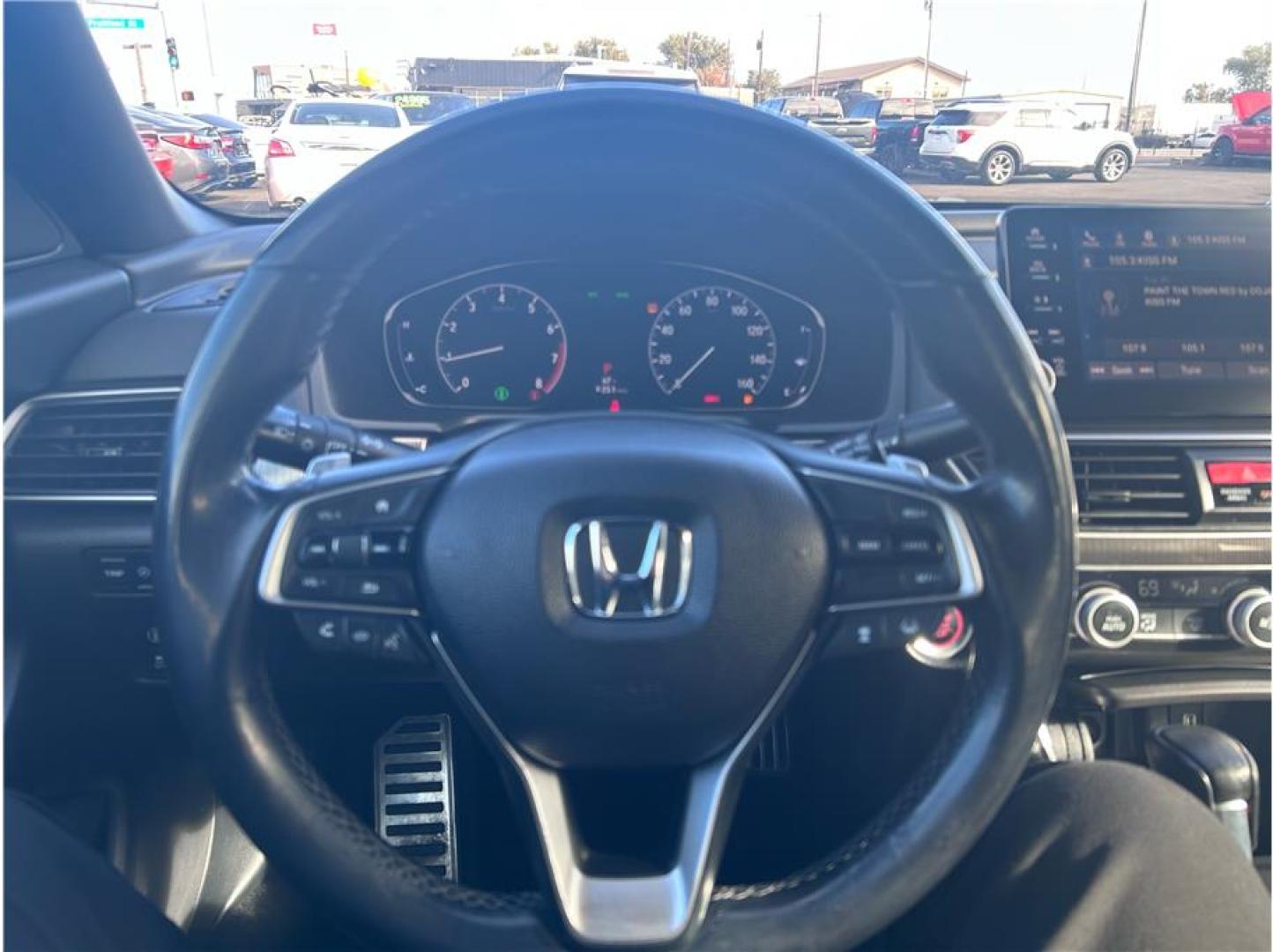 2018 White /No Color Honda Accord (1HGCV1F33JA) with an 4-Cyl, i-VTEC, Turbo, 1.5 Liter engine, Auto, CVT w/Sport Mode transmission, located at 607 W Columbia Drive, Kennewick, WA, 99336, (509) 987-1069, 46.216743, -119.126404- Photo#8