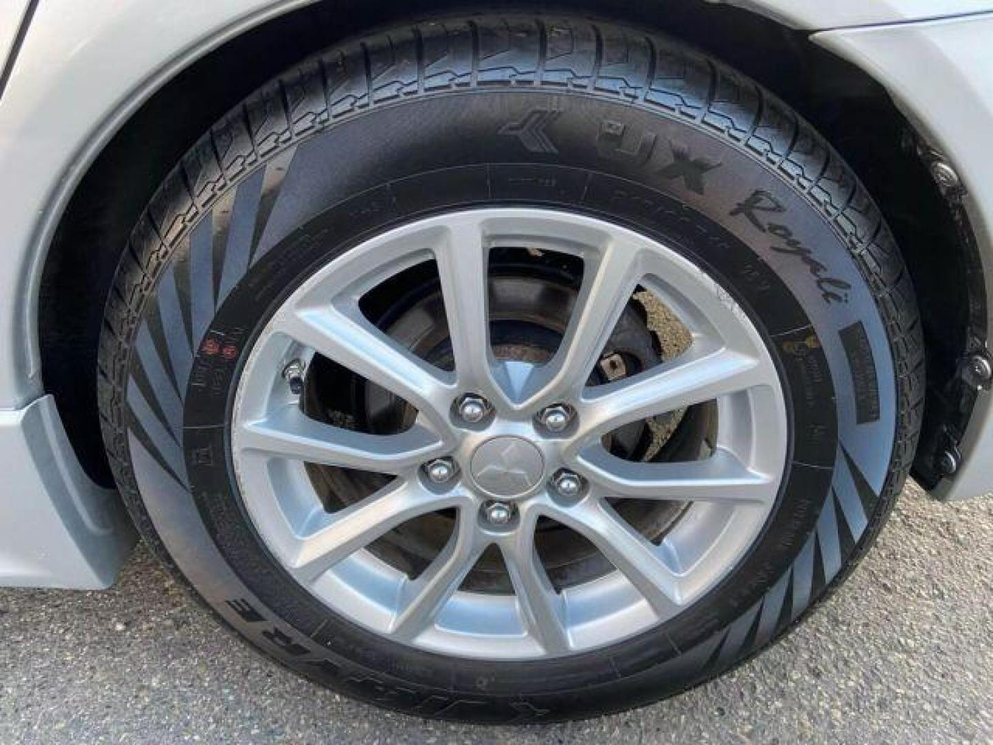 2016 Gray /No Color Mitsubishi Lancer ES Sedan 4D (JA32U2FU6GU) with an 4-Cyl, 2.0 Liter engine, Automatic, CVT transmission, located at 607 W Columbia Drive, Kennewick, WA, 99336, (509) 987-1069, 46.216743, -119.126404 - Photo#8