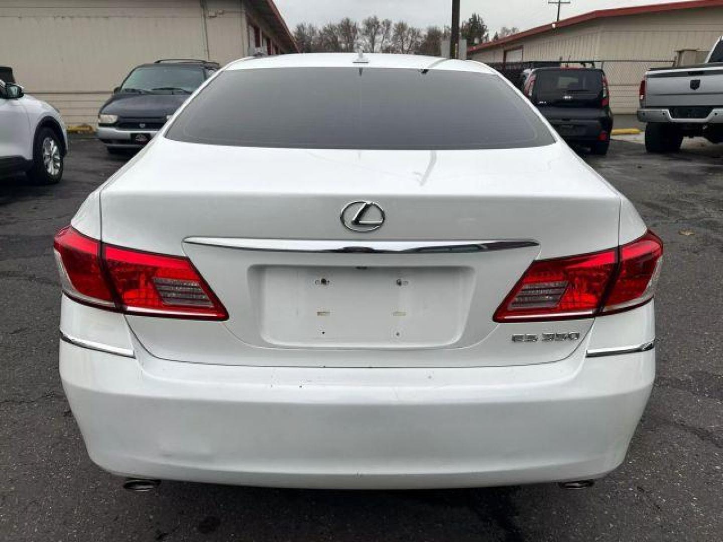 2012 No Color /No Color Lexus ES ES 350 Sedan 4D (JTHBK1EG4C2) with an V6, 3.5 Liter engine, Automatic, 6-Spd transmission, located at 607 W Columbia Drive, Kennewick, WA, 99336, (509) 987-1069, 46.216743, -119.126404 - Photo#5