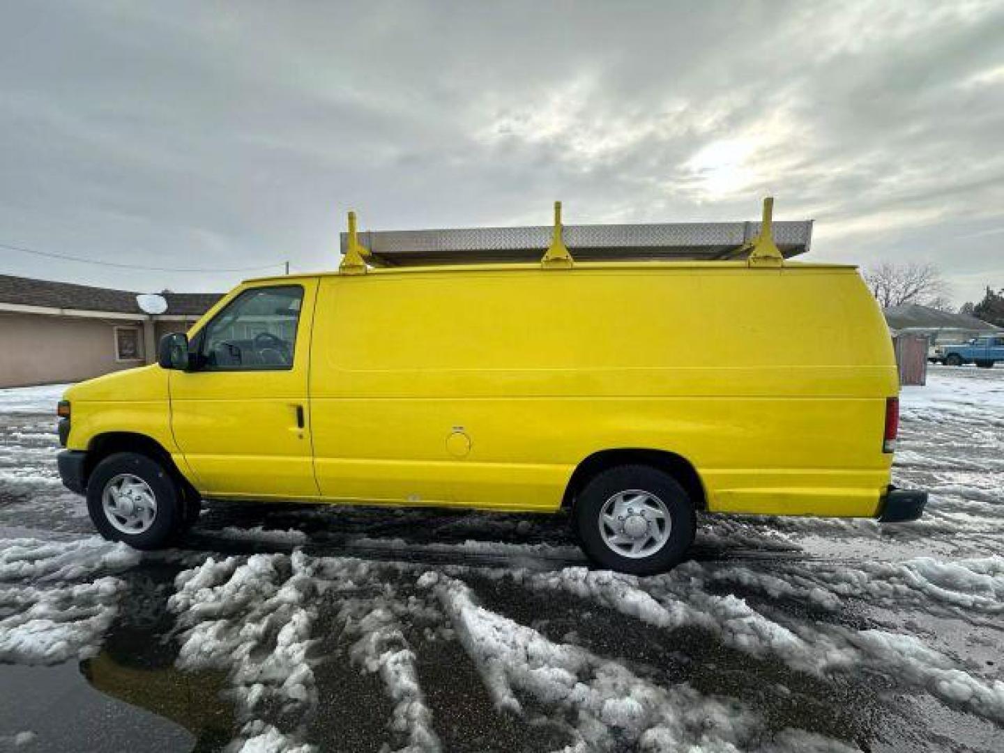 2013 Yellow /No Color Ford E250 Cargo Extended Van 3D (1FTNS2EL2DD) with an V8, Flex Fuel, 5.4 Liter engine, Automatic, 4-Spd w/Overdrive transmission, located at 607 W Columbia Drive, Kennewick, WA, 99336, (509) 987-1069, 46.216743, -119.126404 - Photo#6