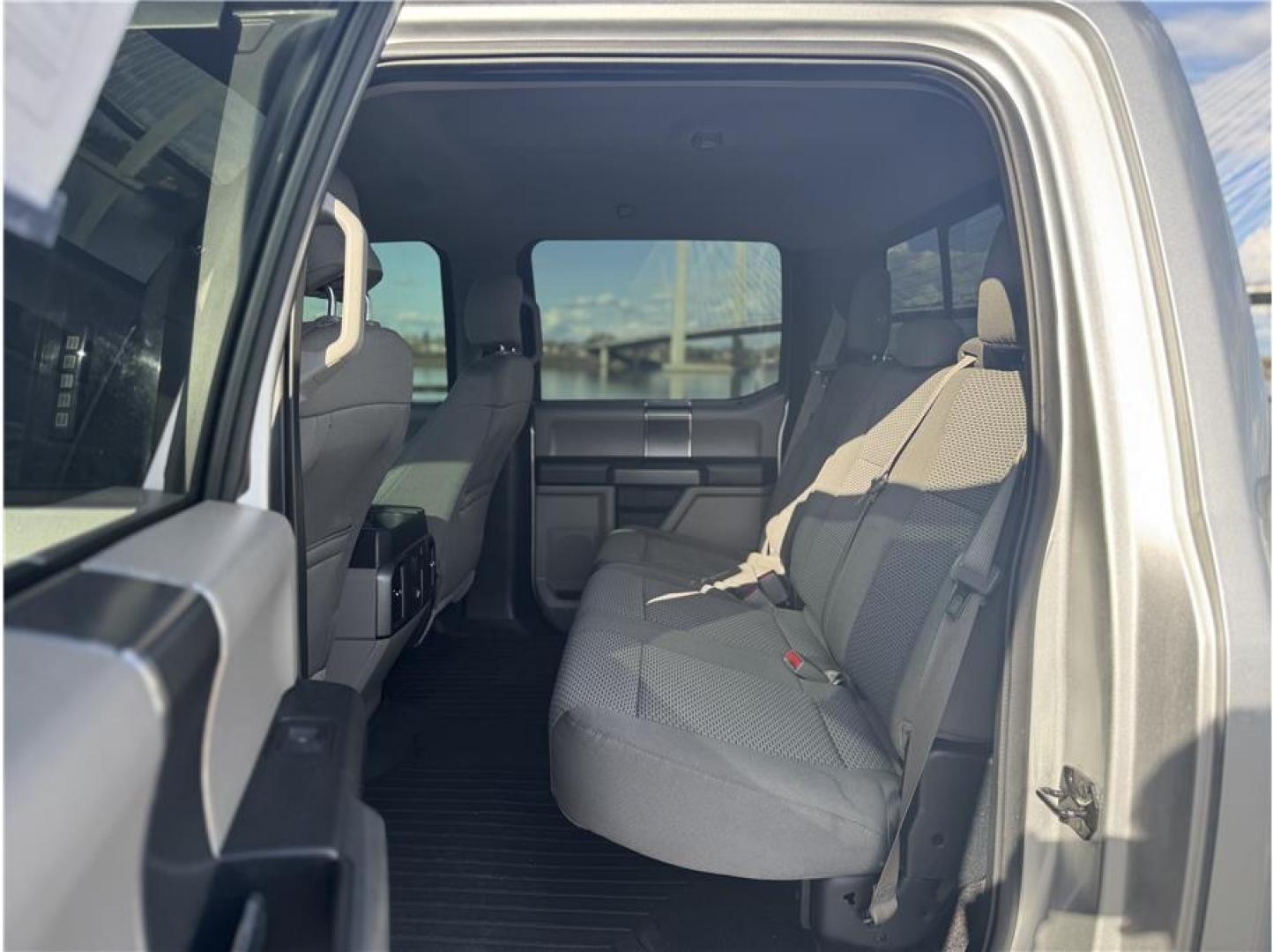 2016 Silver /No Color Ford F150 SuperCrew Cab XLT Pickup 4D 5 1/2 ft (1FTFW1EG1GK) with an V6, EcoBoost, TT, 3.5L engine, Automatic, 6-Spd transmission, located at 607 W Columbia Drive, Kennewick, WA, 99336, (509) 987-1069, 46.216743, -119.126404 - Photo#2