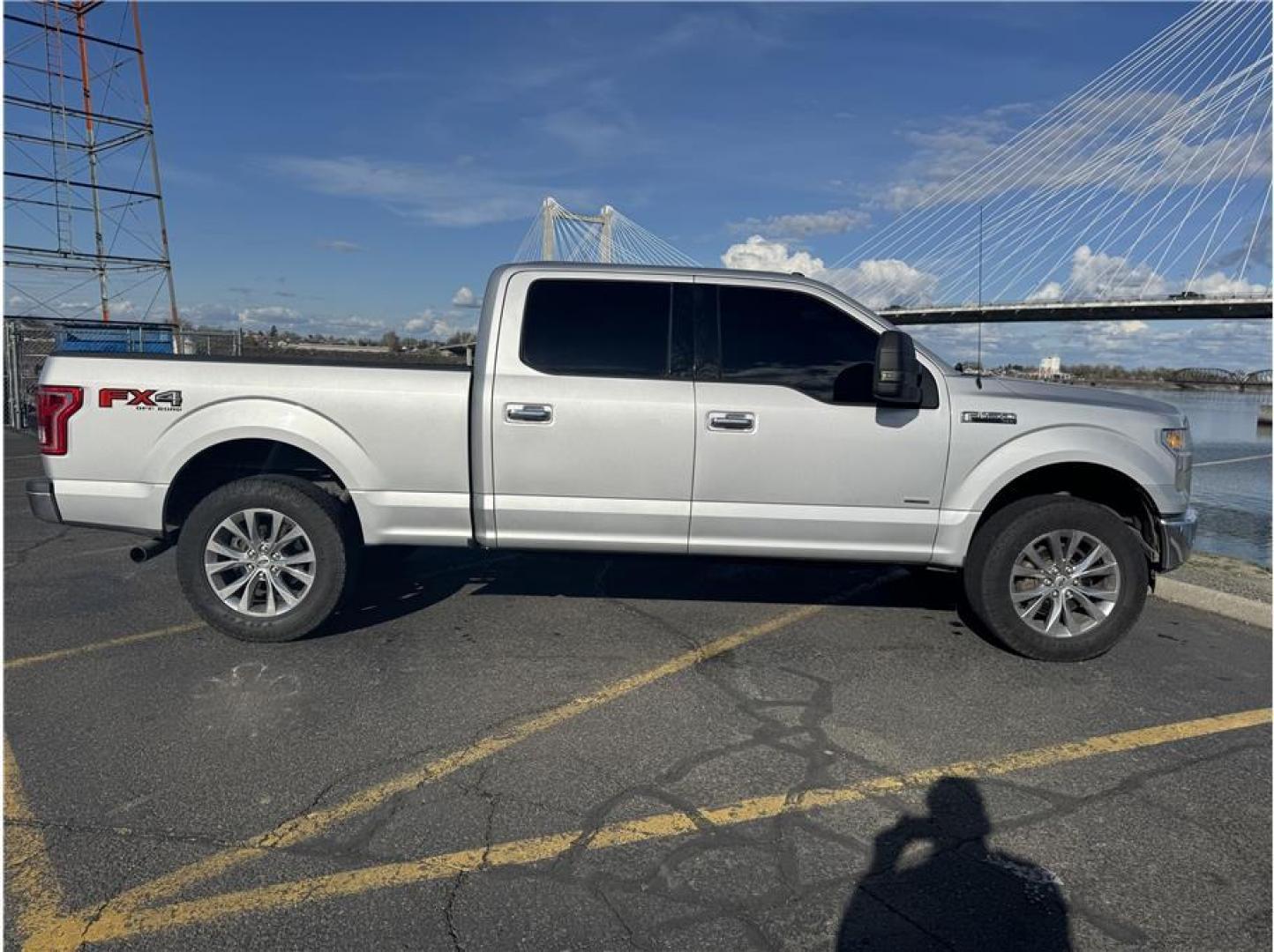 2016 Silver /No Color Ford F150 SuperCrew Cab XLT Pickup 4D 5 1/2 ft (1FTFW1EG1GK) with an V6, EcoBoost, TT, 3.5L engine, Automatic, 6-Spd transmission, located at 607 W Columbia Drive, Kennewick, WA, 99336, (509) 987-1069, 46.216743, -119.126404 - Photo#10