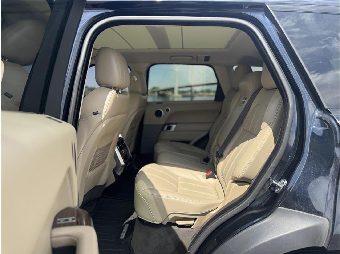 2016 Black /No Color Land Rover Range Rover Sport HSE Sport Utility 4D (SALWR2PF7GA) with an V6, Supercharged, 3.0 Liter engine, Auto, 8-Spd CmdShft transmission, located at 607 W Columbia Drive, Kennewick, WA, 99336, (509) 987-1069, 46.216743, -119.126404 - Photo#2