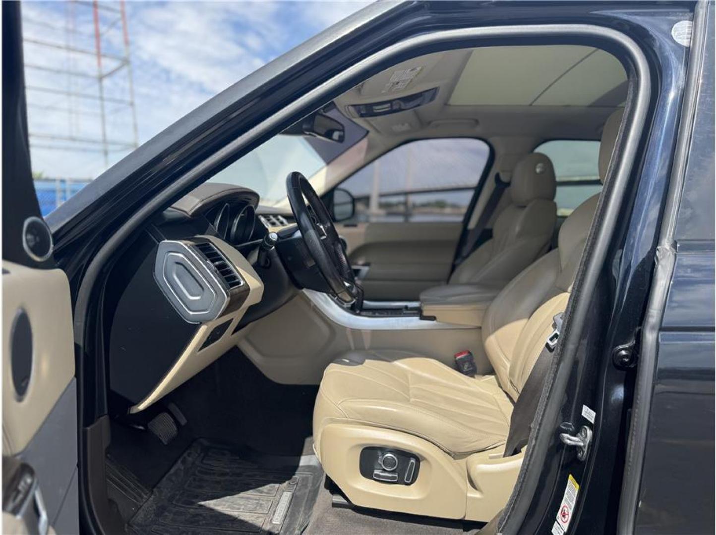 2016 Black /No Color Land Rover Range Rover Sport HSE Sport Utility 4D (SALWR2PF7GA) with an V6, Supercharged, 3.0 Liter engine, Auto, 8-Spd CmdShft transmission, located at 607 W Columbia Drive, Kennewick, WA, 99336, (509) 987-1069, 46.216743, -119.126404 - Photo#7