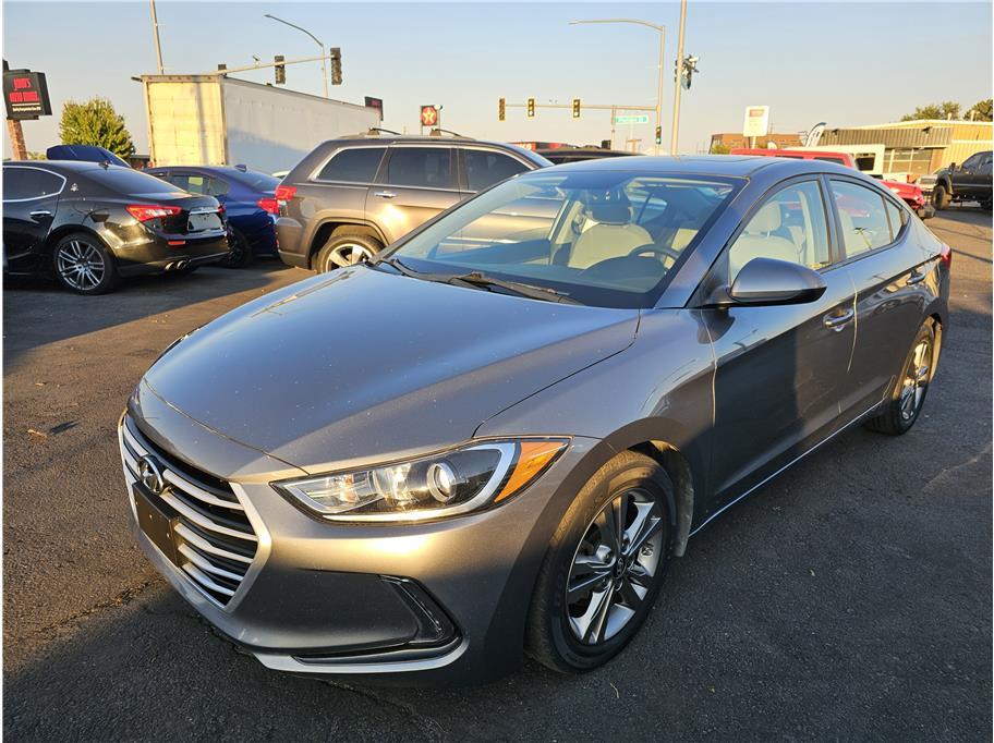 photo of 2018 Hyundai Elantra