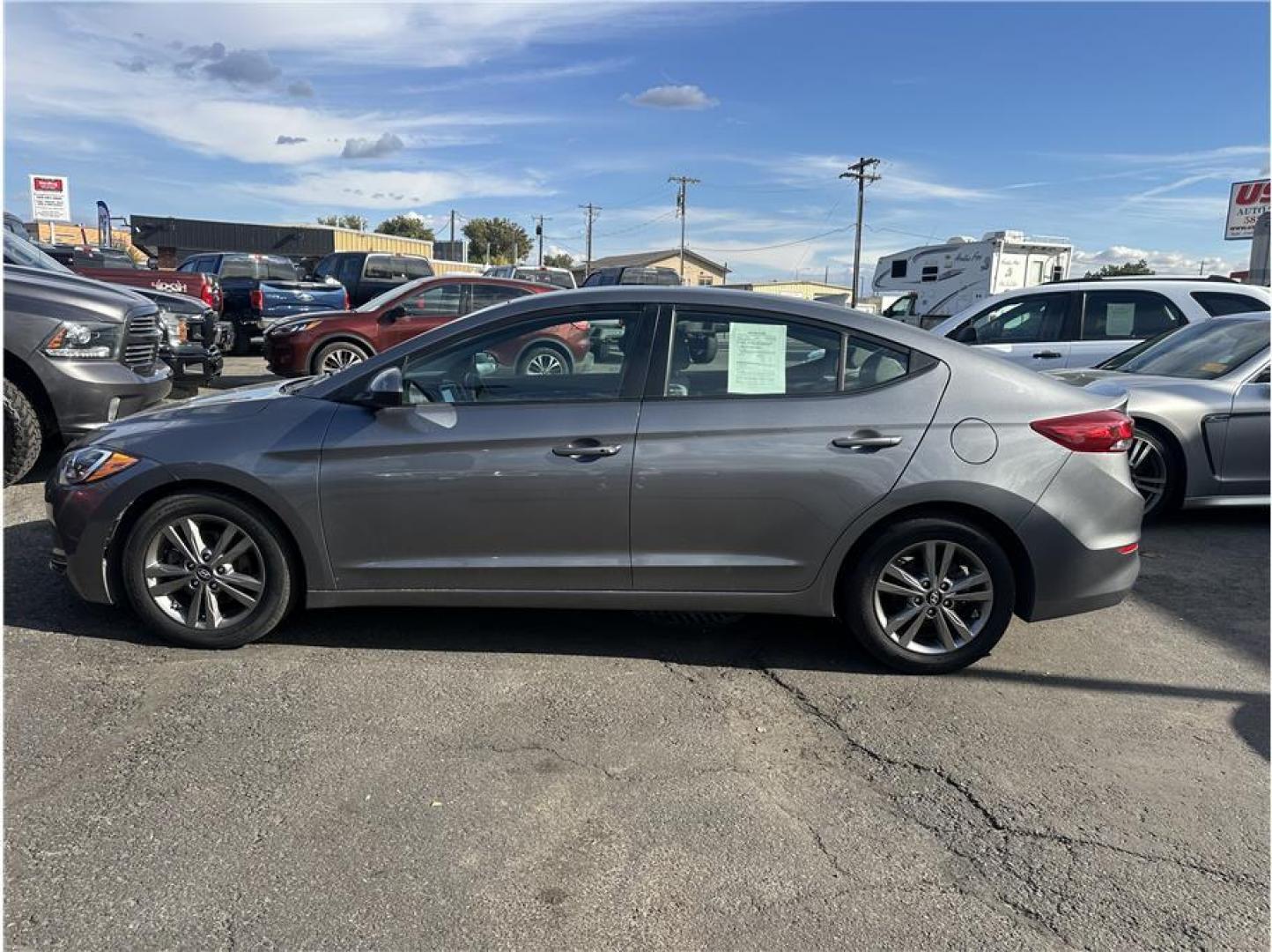 2018 Silver /No Color Hyundai Elantra Value Edition Sedan 4D (5NPD84LF2JH) with an 4-Cyl, SULEV, 2.0 Liter engine, Auto, 6-Spd Shiftronic transmission, located at 607 W Columbia Drive, Kennewick, WA, 99336, (509) 987-1069, 46.216743, -119.126404 - Photo#1