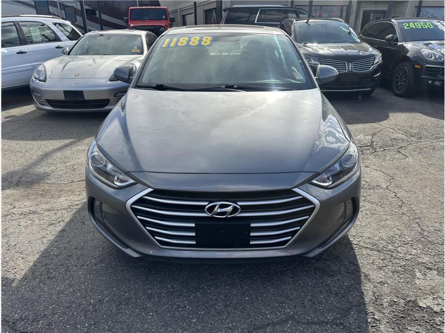 2018 Silver /No Color Hyundai Elantra Value Edition Sedan 4D (5NPD84LF2JH) with an 4-Cyl, SULEV, 2.0 Liter engine, Auto, 6-Spd Shiftronic transmission, located at 607 W Columbia Drive, Kennewick, WA, 99336, (509) 987-1069, 46.216743, -119.126404 - Photo#7