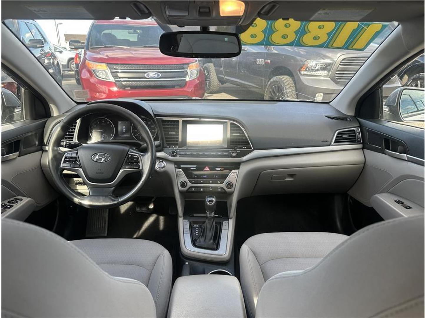 2018 Silver /No Color Hyundai Elantra Value Edition Sedan 4D (5NPD84LF2JH) with an 4-Cyl, SULEV, 2.0 Liter engine, Auto, 6-Spd Shiftronic transmission, located at 607 W Columbia Drive, Kennewick, WA, 99336, (509) 987-1069, 46.216743, -119.126404 - Photo#15