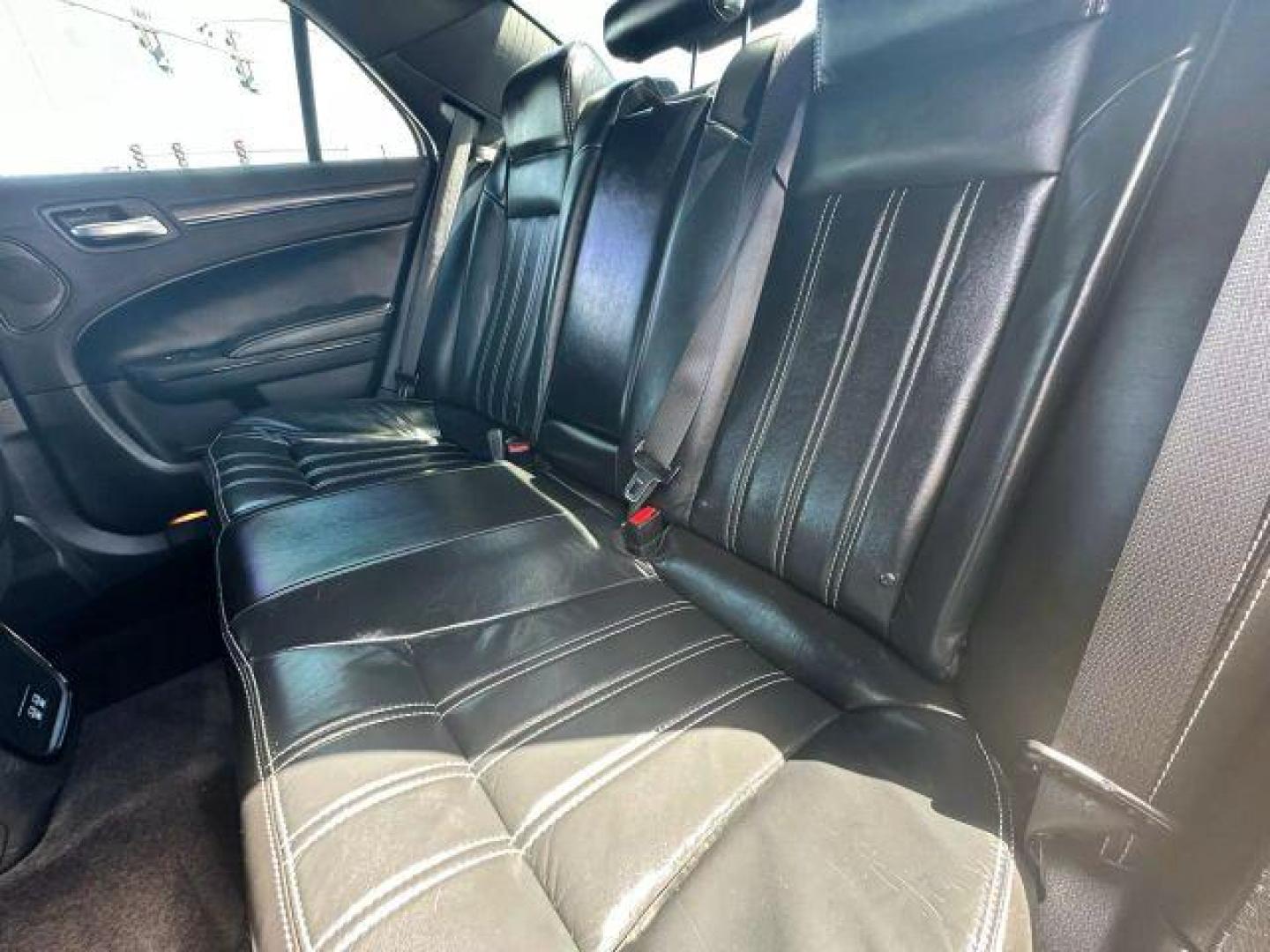 2016 Black /No Color Chrysler 300 300S Sedan 4D (2C3CCAGG8GH) with an V6, Flex Fuel, 3.6 Liter engine, Automatic, 8-Spd transmission, located at 607 W Columbia Drive, Kennewick, WA, 99336, (509) 987-1069, 46.216743, -119.126404 - Photo#10
