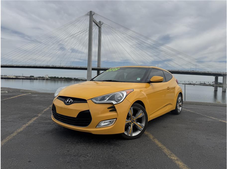 photo of 2013 Hyundai Veloster