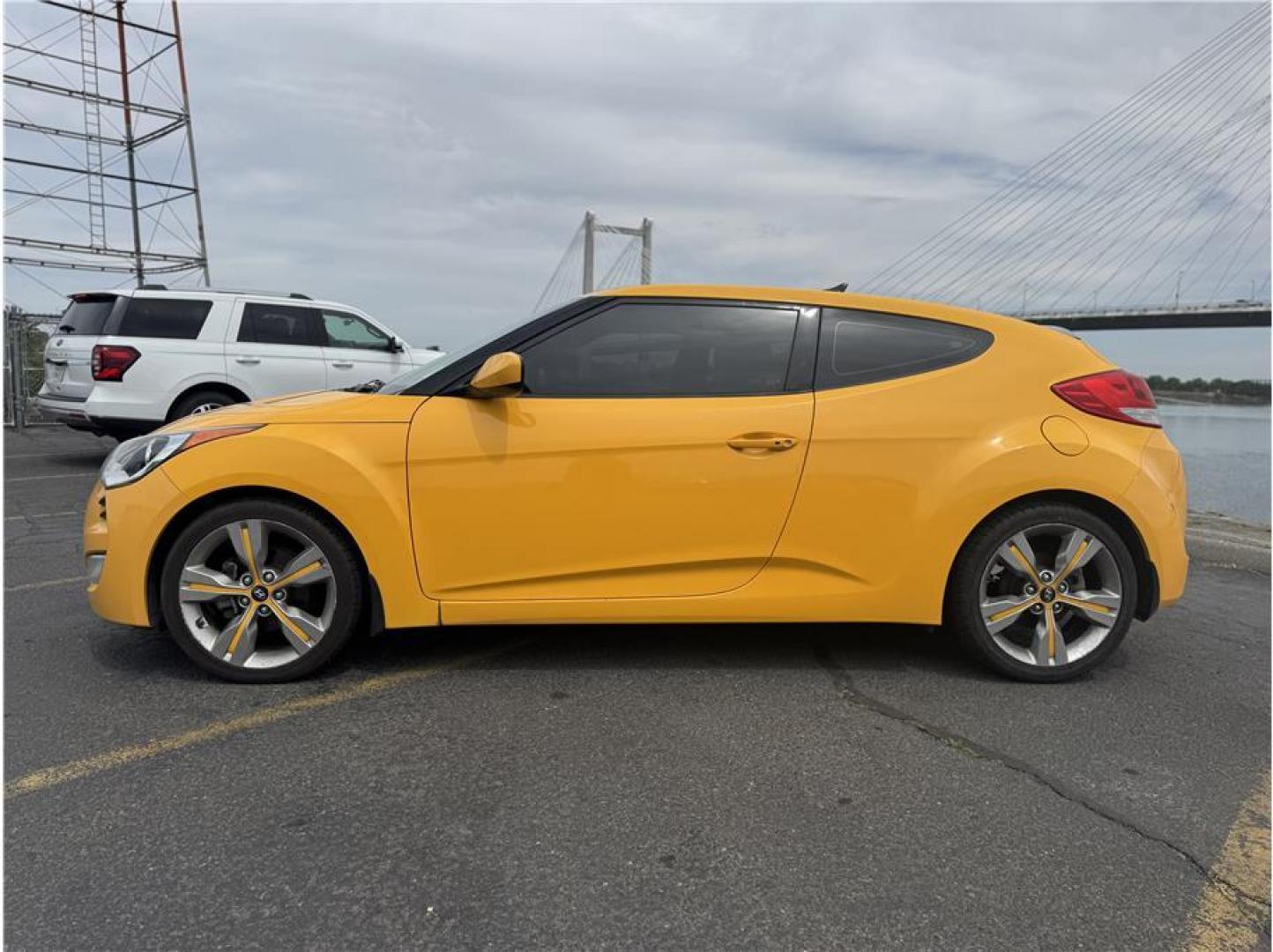 2013 Yellow /No Color Hyundai Veloster Coupe 3D (KMHTC6AD4DU) with an 4-Cyl, 1.6 Liter engine, Auto, 6-Spd EcoShft DCT transmission, located at 607 W Columbia Drive, Kennewick, WA, 99336, (509) 987-1069, 46.216743, -119.126404 - Photo#1