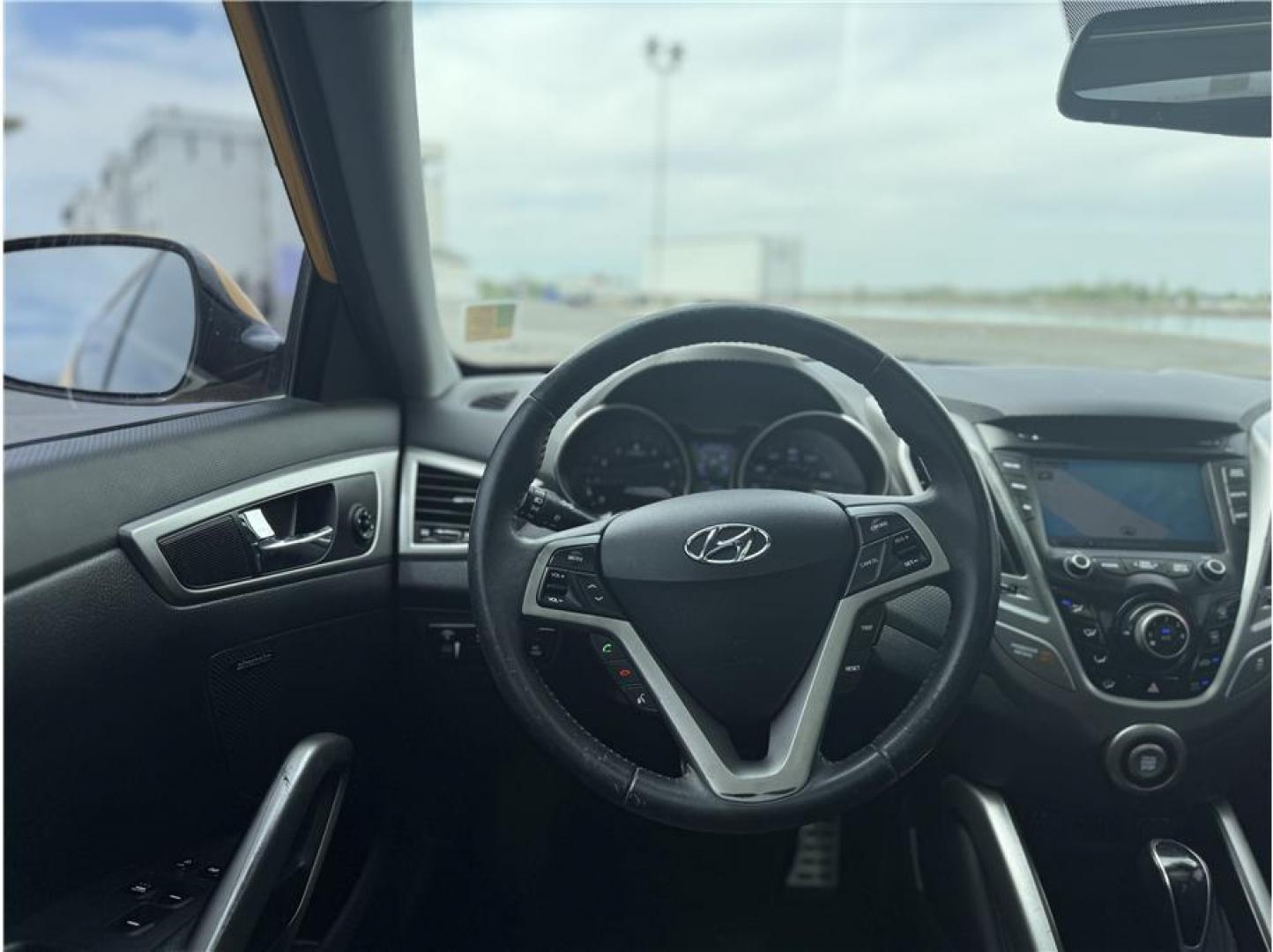 2013 Yellow /No Color Hyundai Veloster Coupe 3D (KMHTC6AD4DU) with an 4-Cyl, 1.6 Liter engine, Auto, 6-Spd EcoShft DCT transmission, located at 607 W Columbia Drive, Kennewick, WA, 99336, (509) 987-1069, 46.216743, -119.126404 - Photo#4