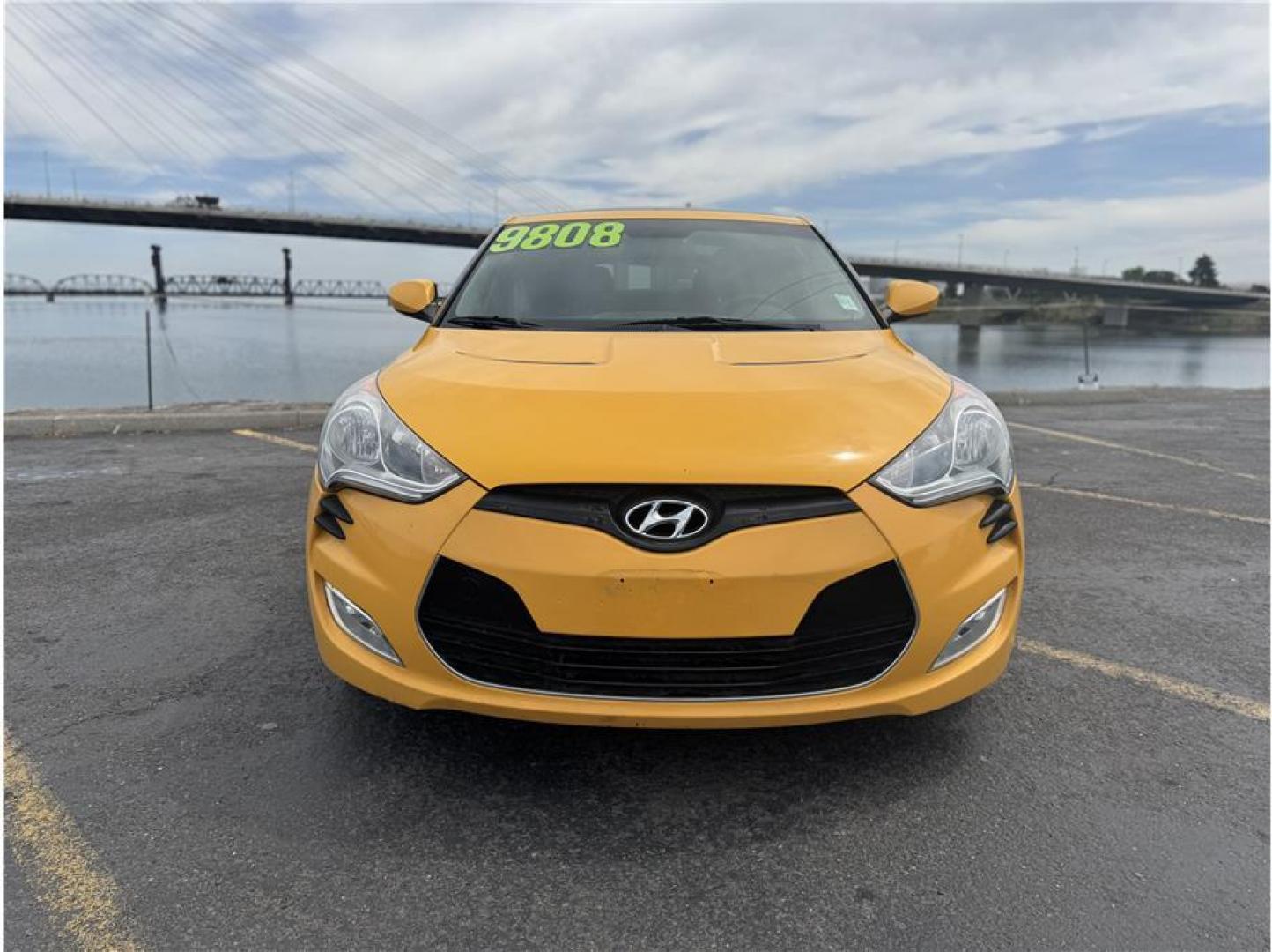 2013 Yellow /No Color Hyundai Veloster Coupe 3D (KMHTC6AD4DU) with an 4-Cyl, 1.6 Liter engine, Auto, 6-Spd EcoShft DCT transmission, located at 607 W Columbia Drive, Kennewick, WA, 99336, (509) 987-1069, 46.216743, -119.126404 - Photo#14