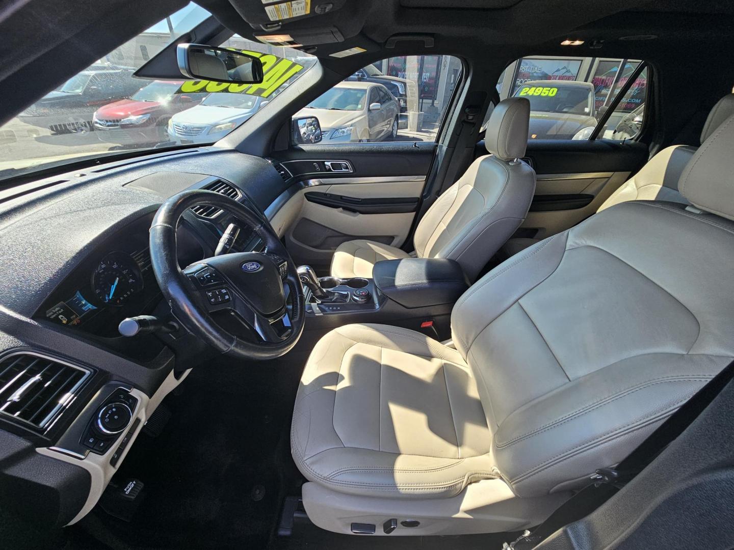 2018 Beige /No Color Ford Explorer (1FM5K8DH6JG) with an 4-Cyl, EcoBoost, 2.3T engine, Auto, 6-Spd SelectShift transmission, located at 607 W Columbia Drive, Kennewick, WA, 99336, (509) 987-1069, 46.216743, -119.126404 - Photo#8