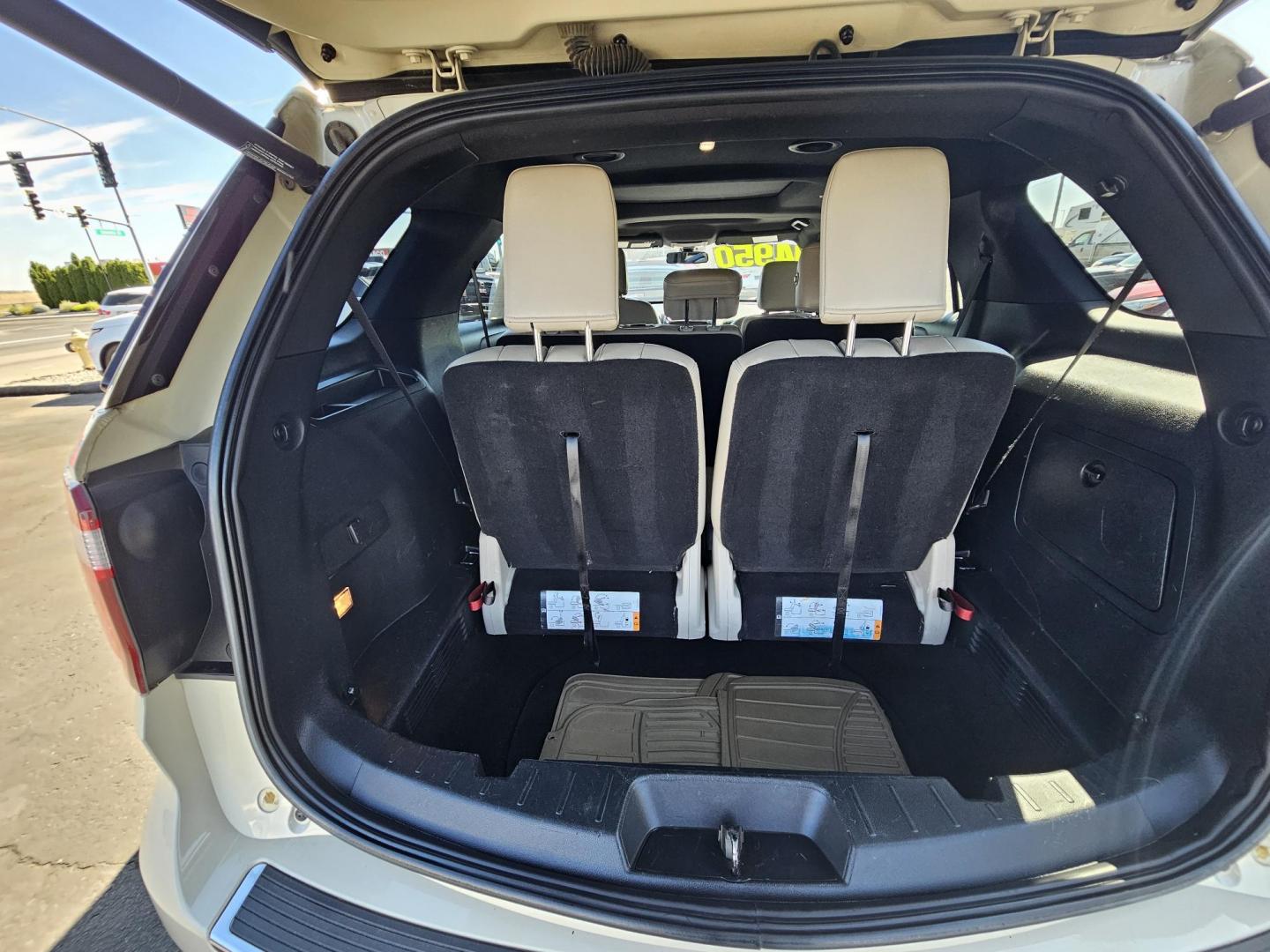 2018 Beige /No Color Ford Explorer (1FM5K8DH6JG) with an 4-Cyl, EcoBoost, 2.3T engine, Auto, 6-Spd SelectShift transmission, located at 607 W Columbia Drive, Kennewick, WA, 99336, (509) 987-1069, 46.216743, -119.126404 - Photo#14
