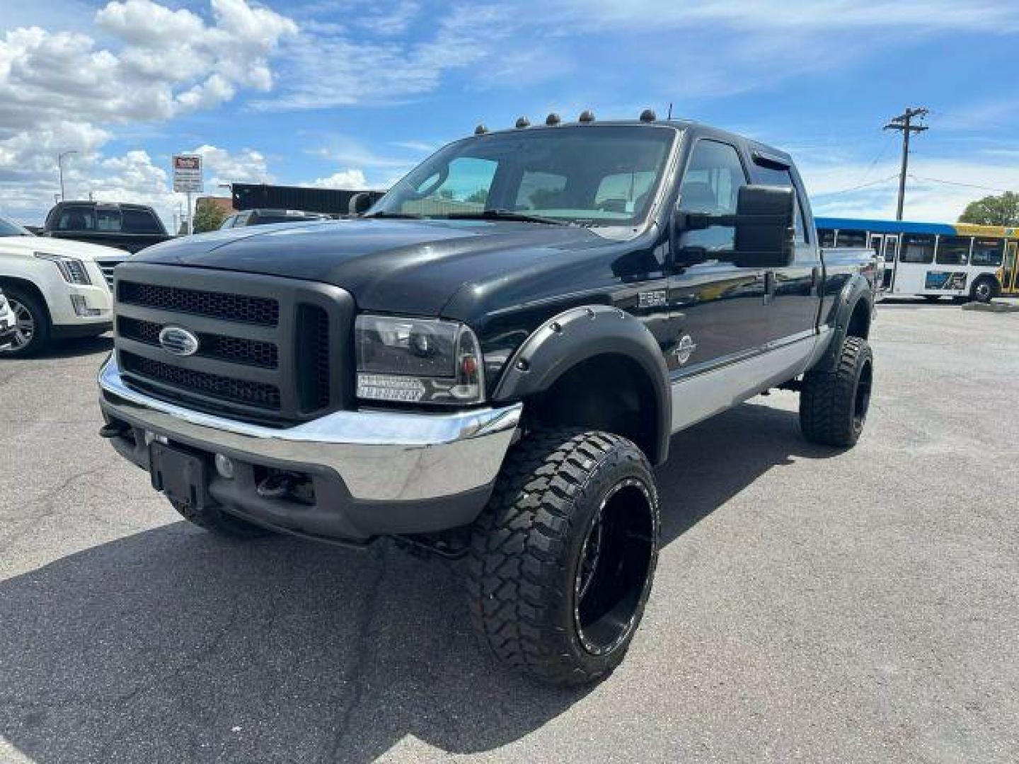 2004 Black /No Color Ford F350 Super Duty Crew Cab Lariat Pickup 4D 8 ft (1FTSW31P74E) with an V8, Turbo Dsl 6.0L engine, Automatic transmission, located at 607 W Columbia Drive, Kennewick, WA, 99336, (509) 987-1069, 46.216743, -119.126404 - Photo#0