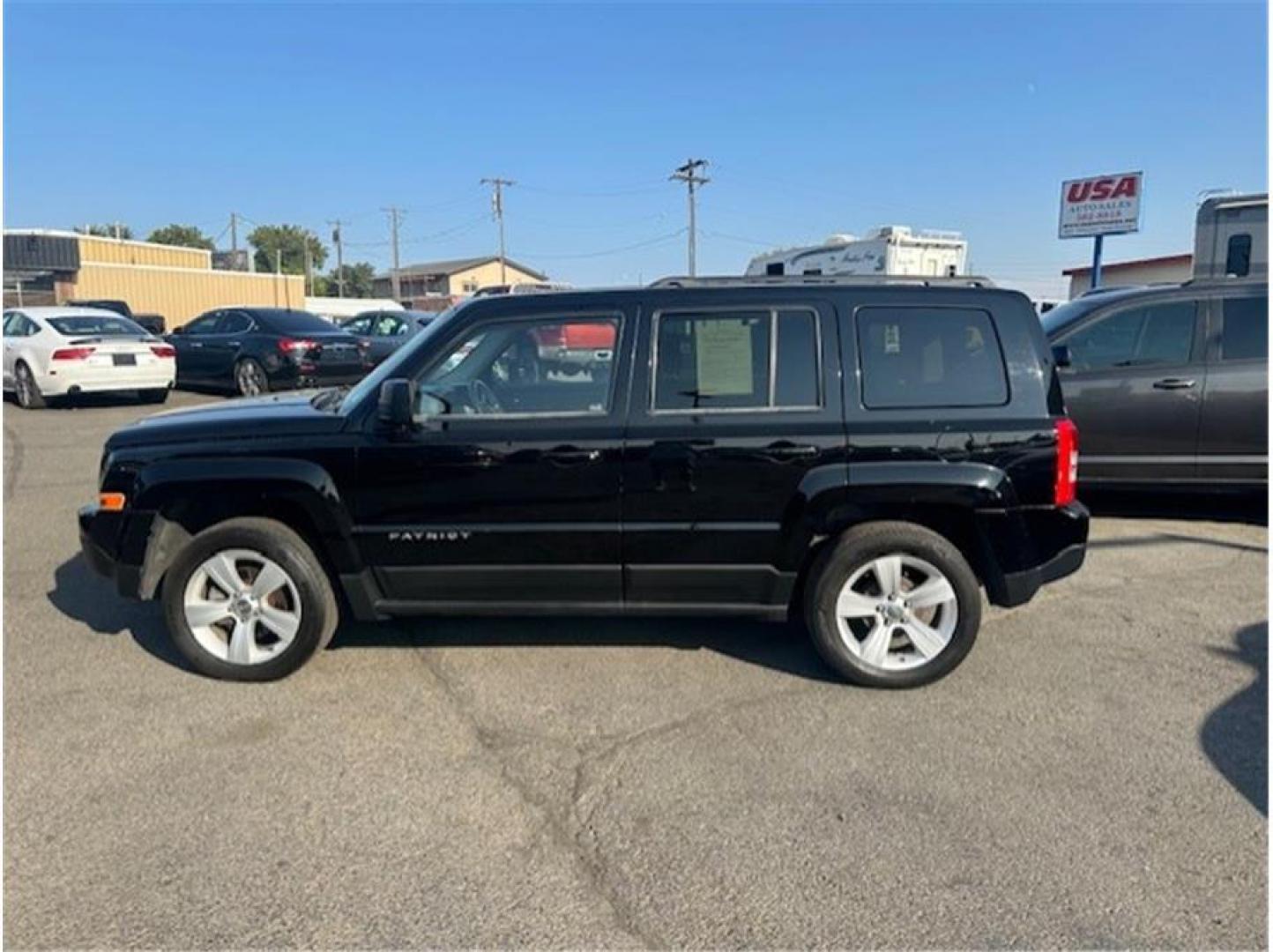 2012 Black /No Color Jeep Patriot Latitude Sport Utility 4D (1C4NJPFB0CD) with an 4-Cyl, 2.4 Liter engine, Auto, CVT w/AutoStick transmission, located at 607 W Columbia Drive, Kennewick, WA, 99336, (509) 987-1069, 46.216743, -119.126404 - Photo#1