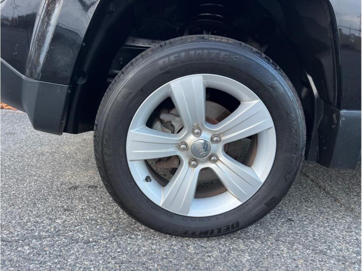 2012 Black /No Color Jeep Patriot Latitude Sport Utility 4D (1C4NJPFB0CD) with an 4-Cyl, 2.4 Liter engine, Auto, CVT w/AutoStick transmission, located at 607 W Columbia Drive, Kennewick, WA, 99336, (509) 987-1069, 46.216743, -119.126404 - Photo#16