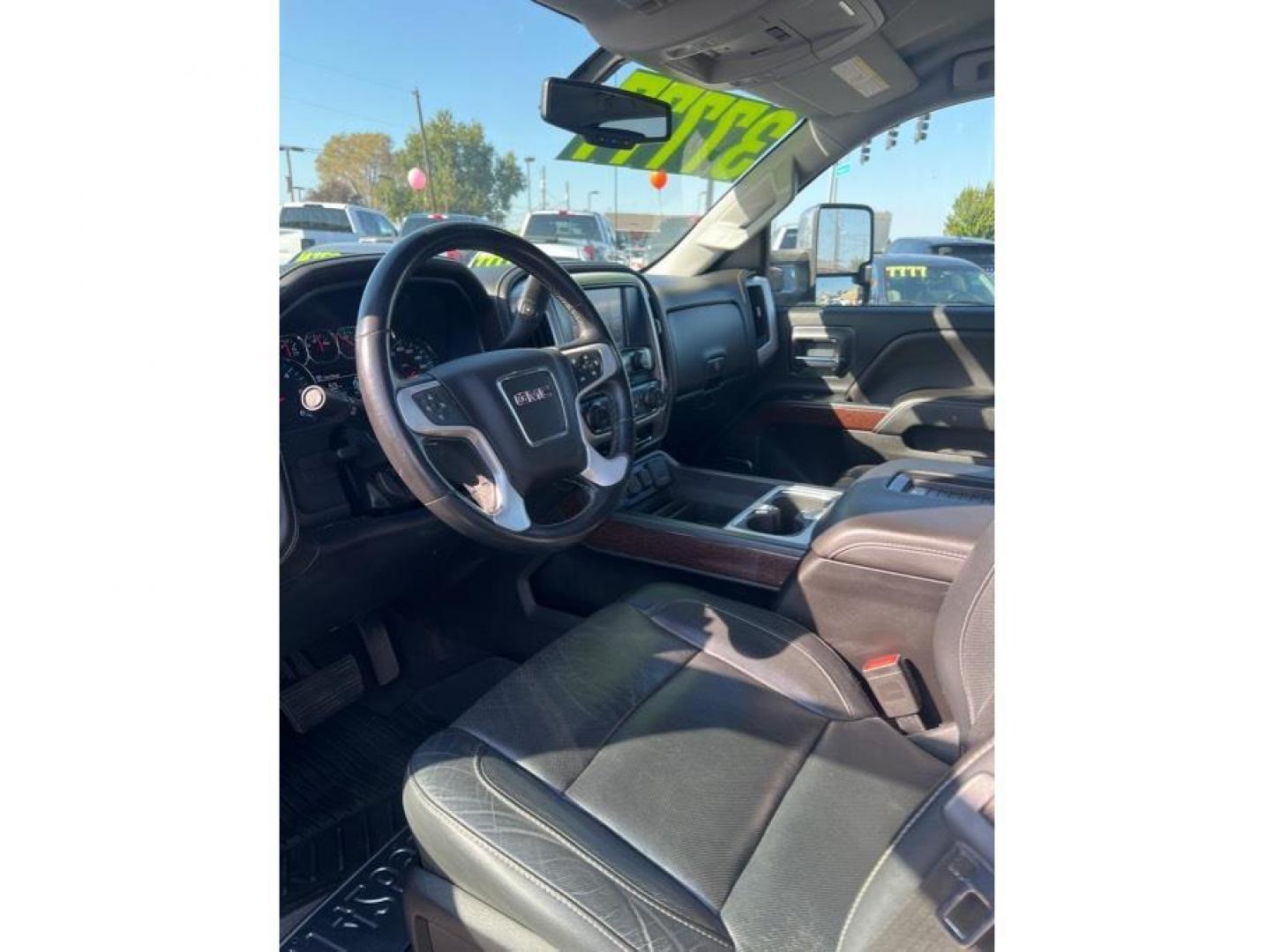 2019 Silver /No Color GMC Sierra 2500 HD Crew Cab (1GT12REG9KF) with an V8, Flex Fuel, 6.0 Liter engine, Automatic, 6-Spd Allison w/Overdrive transmission, located at 607 W Columbia Drive, Kennewick, WA, 99336, (509) 987-1069, 46.216743, -119.126404 - Photo#16