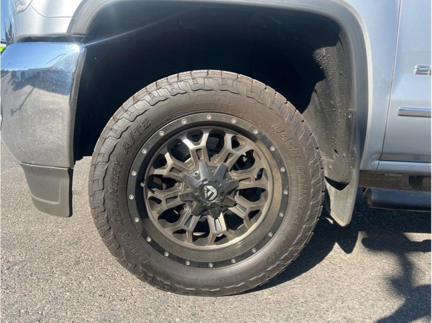 2019 Silver /No Color GMC Sierra 2500 HD Crew Cab (1GT12REG9KF) with an V8, Flex Fuel, 6.0 Liter engine, Automatic, 6-Spd Allison w/Overdrive transmission, located at 607 W Columbia Drive, Kennewick, WA, 99336, (509) 987-1069, 46.216743, -119.126404 - Photo#8