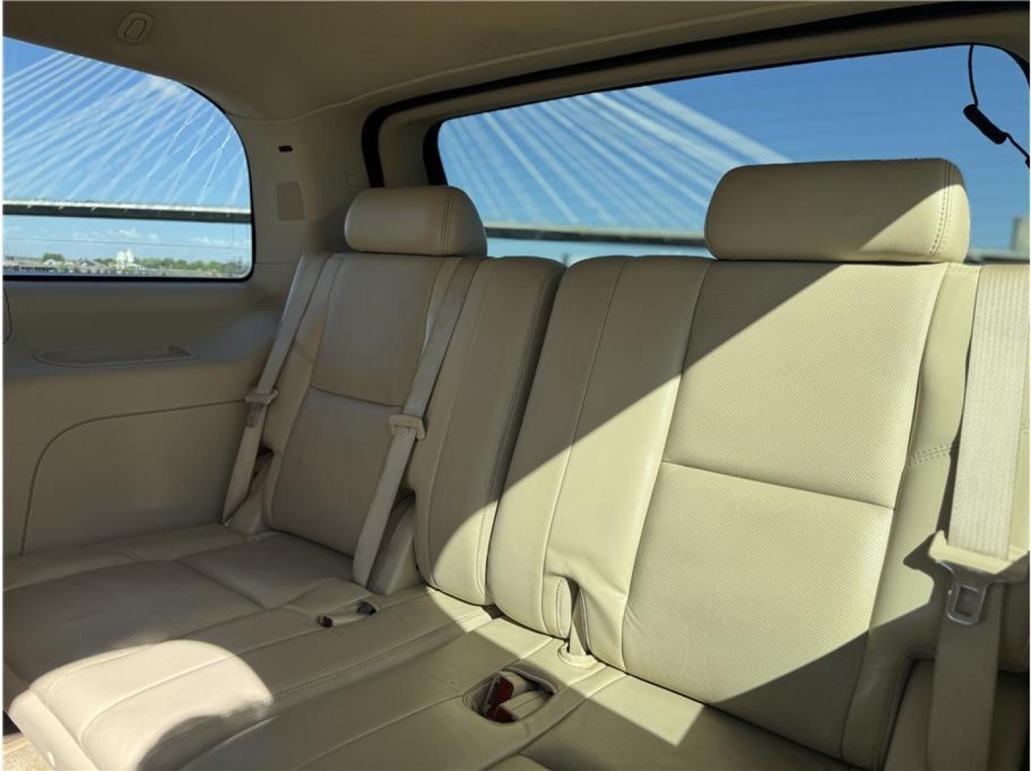 2008 Gold /No Color Cadillac Escalade (1GYFK63868R) with an V8, 6.2 Liter engine, Automatic, 6-Spd HD w/Overdrive transmission, located at 607 W Columbia Drive, Kennewick, WA, 99336, (509) 987-1069, 46.216743, -119.126404 - Photo#2