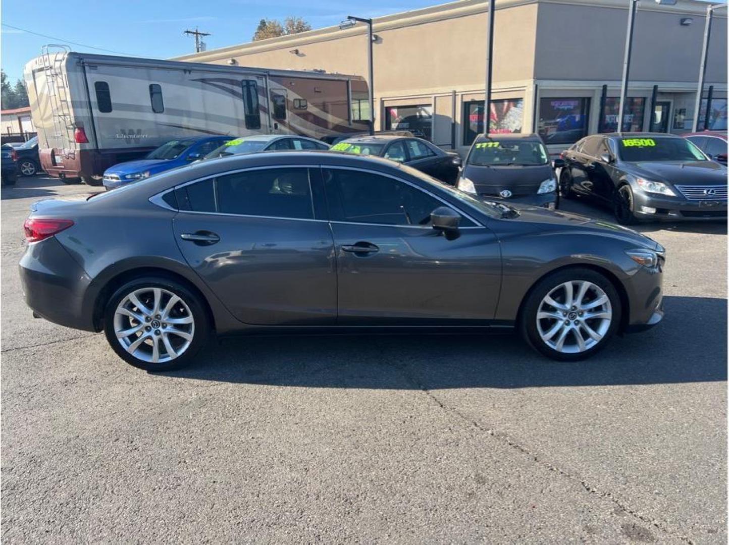 2017 Gray /No Color Mazda MAZDA6 (JM1GL1V54H1) with an 4-Cyl PZEV SKYACTIV-G 2.5L engine, Auto, 6-Spd Spt Manual transmission, located at 607 W Columbia Drive, Kennewick, WA, 99336, (509) 987-1069, 46.216743, -119.126404 - Photo#3