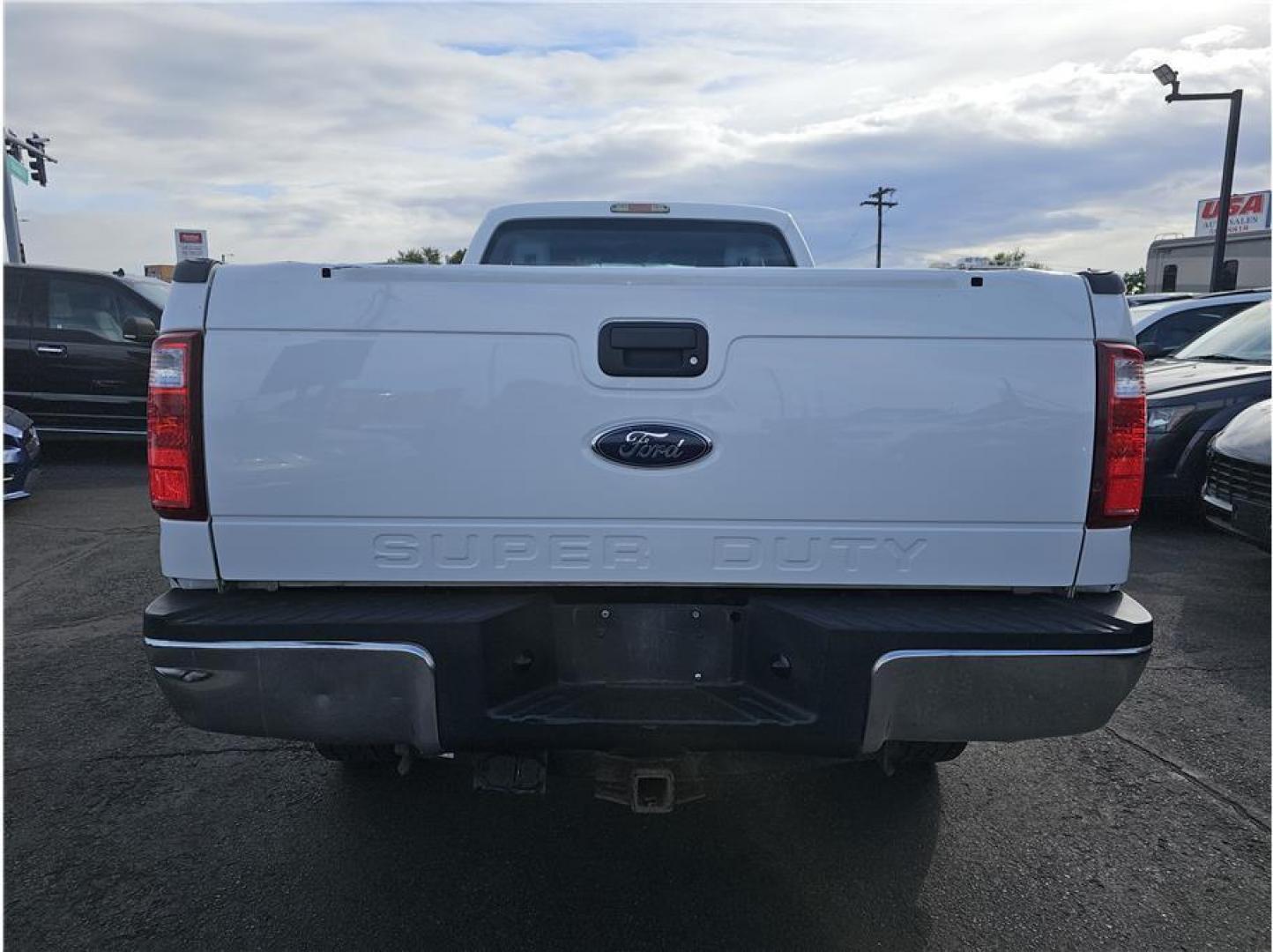 2015 White /No Color Ford F350 Super Duty Super Cab (1FT8X3B65FE) with an V8, Flex Fuel, 6.2 Liter engine, Auto, HD 6-Spd SelShft transmission, located at 607 W Columbia Drive, Kennewick, WA, 99336, (509) 987-1069, 46.216743, -119.126404 - Photo#3