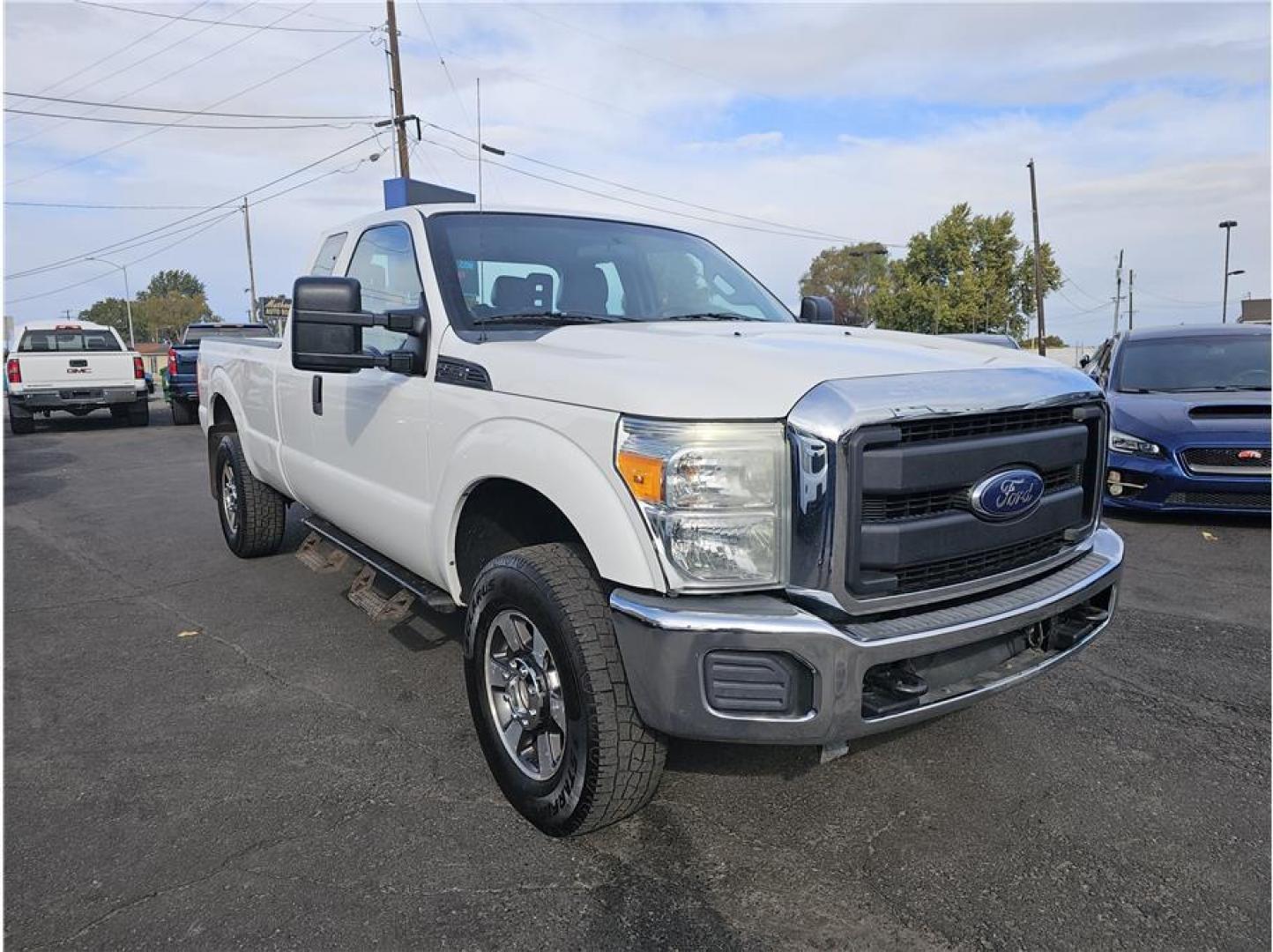 2015 White /No Color Ford F350 Super Duty Super Cab (1FT8X3B65FE) with an V8, Flex Fuel, 6.2 Liter engine, Auto, HD 6-Spd SelShft transmission, located at 607 W Columbia Drive, Kennewick, WA, 99336, (509) 987-1069, 46.216743, -119.126404 - Photo#7