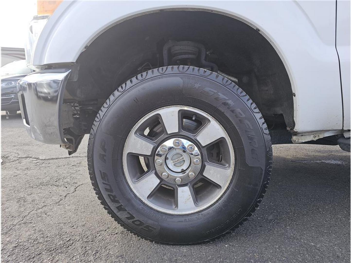 2015 White /No Color Ford F350 Super Duty Super Cab (1FT8X3B65FE) with an V8, Flex Fuel, 6.2 Liter engine, Auto, HD 6-Spd SelShft transmission, located at 607 W Columbia Drive, Kennewick, WA, 99336, (509) 987-1069, 46.216743, -119.126404 - Photo#9