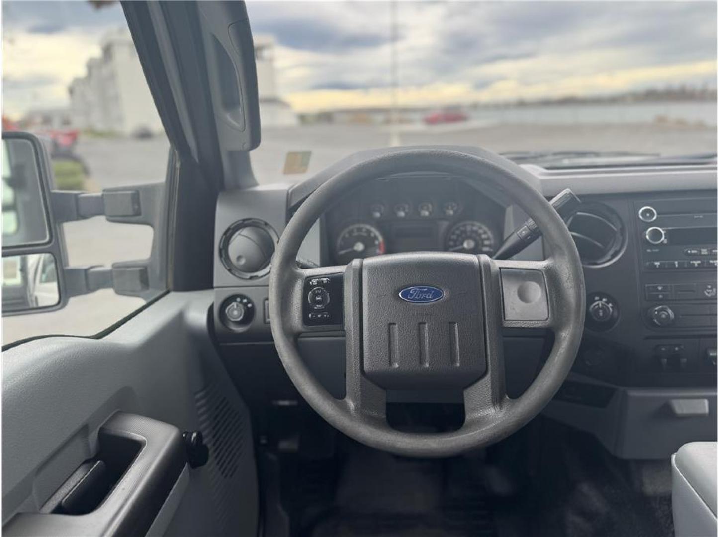 2015 White /No Color Ford F350 Super Duty Super Cab (1FT8X3B65FE) with an V8, Flex Fuel, 6.2 Liter engine, Auto, HD 6-Spd SelShft transmission, located at 607 W Columbia Drive, Kennewick, WA, 99336, (509) 987-1069, 46.216743, -119.126404 - Photo#10