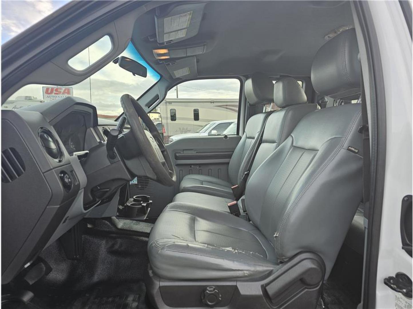 2015 White /No Color Ford F350 Super Duty Super Cab (1FT8X3B65FE) with an V8, Flex Fuel, 6.2 Liter engine, Auto, HD 6-Spd SelShft transmission, located at 607 W Columbia Drive, Kennewick, WA, 99336, (509) 987-1069, 46.216743, -119.126404 - Photo#18