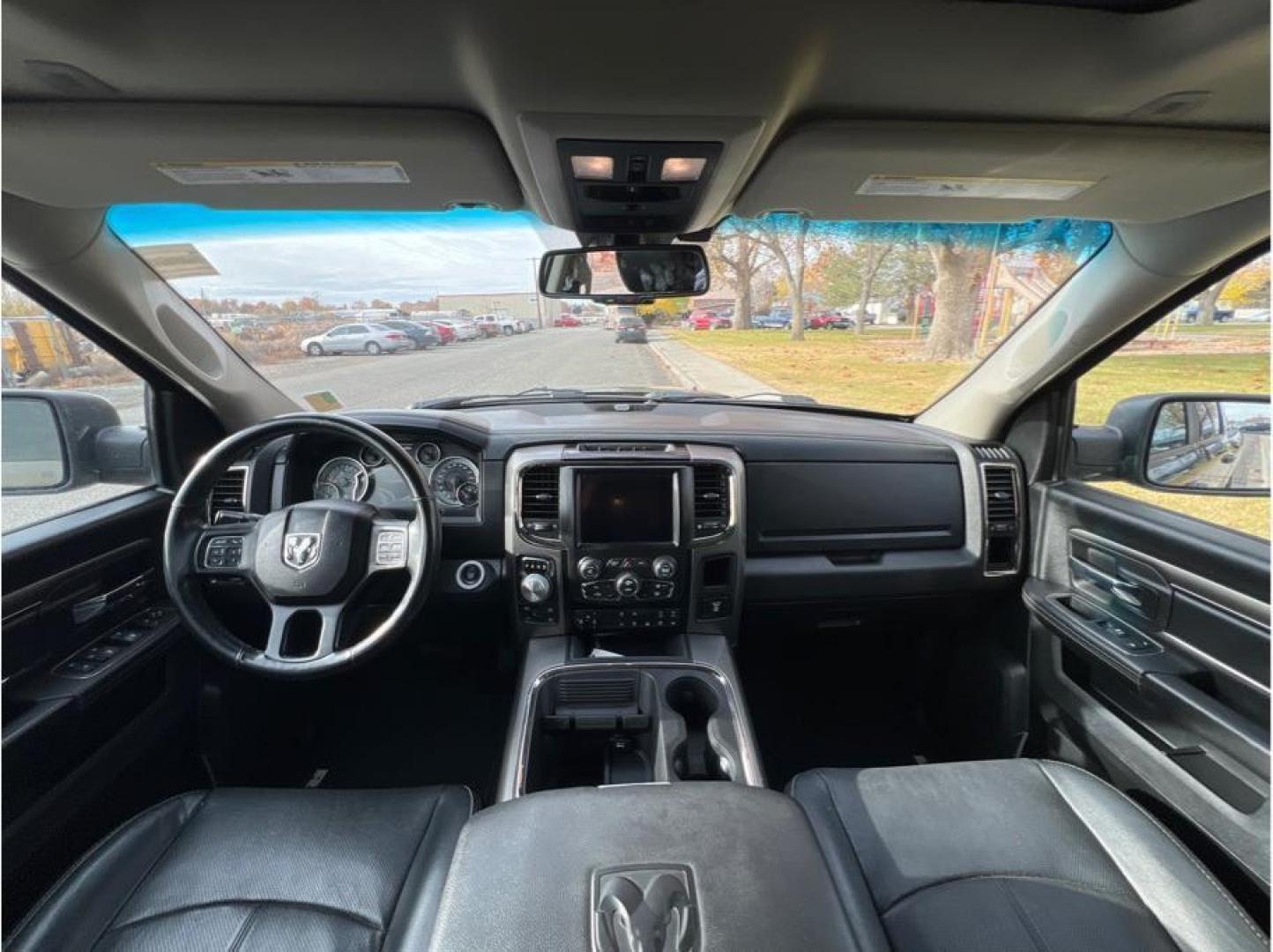2018 Gray /No Color Ram 1500 Crew Cab (1C6RR7MT3JS) with an V8, HEMI, 5.7 Liter engine, Automatic, 8-Spd transmission, located at 607 W Columbia Drive, Kennewick, WA, 99336, (509) 987-1069, 46.216743, -119.126404 - Photo#12
