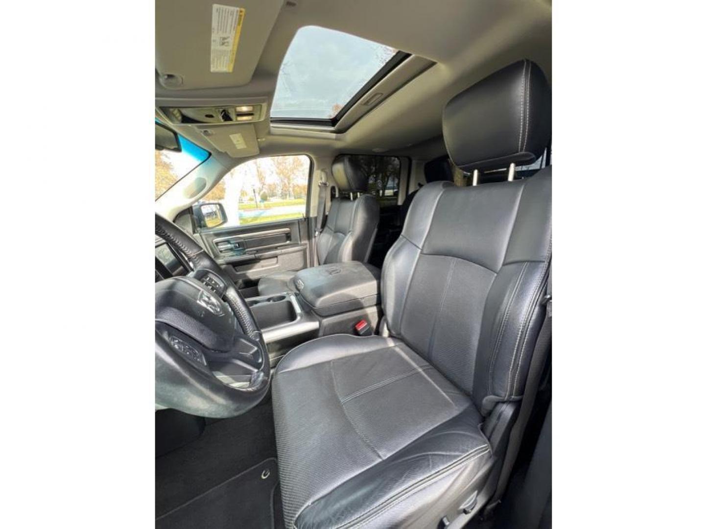 2018 Gray /No Color Ram 1500 Crew Cab (1C6RR7MT3JS) with an V8, HEMI, 5.7 Liter engine, Automatic, 8-Spd transmission, located at 607 W Columbia Drive, Kennewick, WA, 99336, (509) 987-1069, 46.216743, -119.126404 - Photo#18