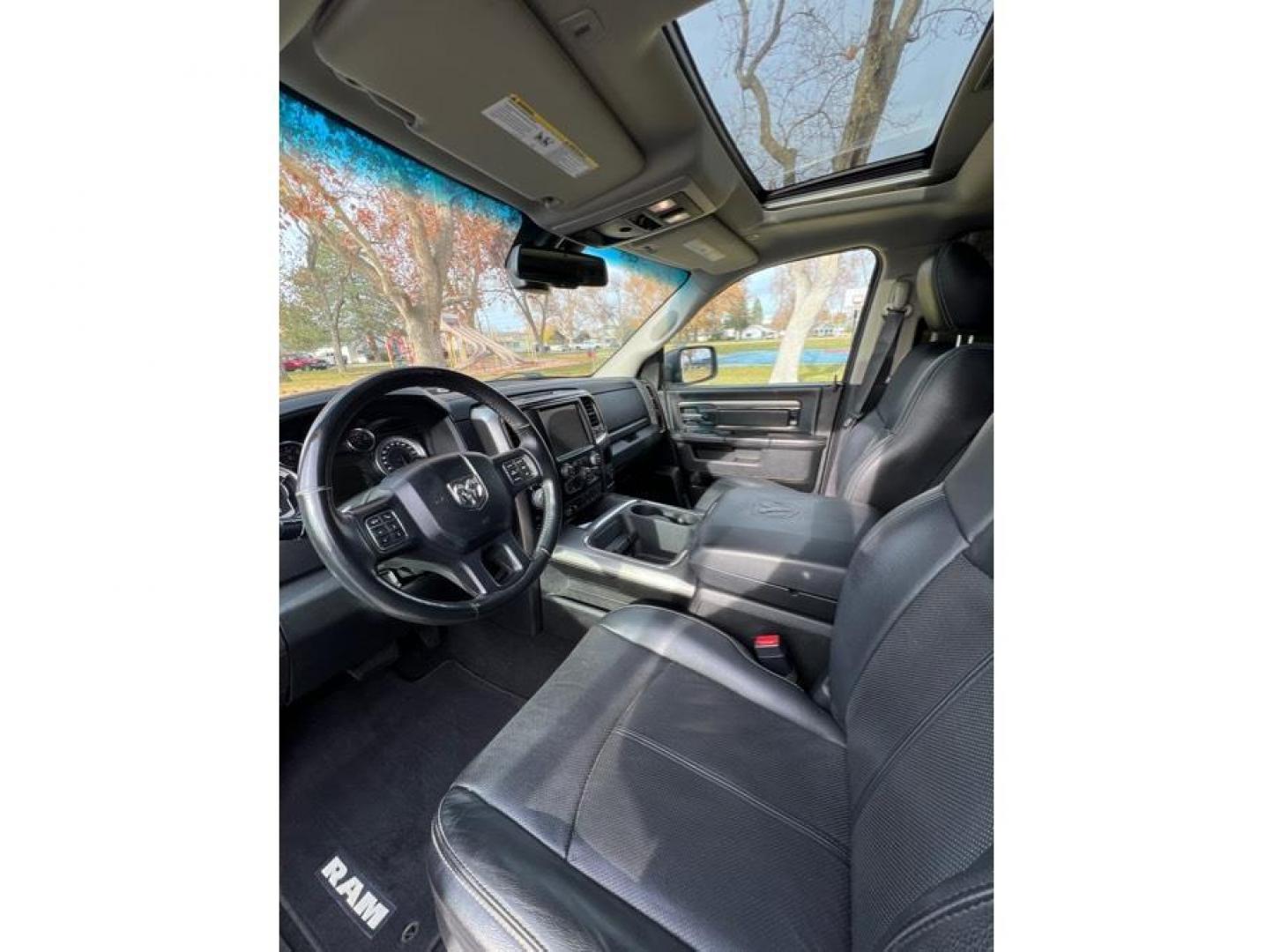 2018 Gray /No Color Ram 1500 Crew Cab (1C6RR7MT3JS) with an V8, HEMI, 5.7 Liter engine, Automatic, 8-Spd transmission, located at 607 W Columbia Drive, Kennewick, WA, 99336, (509) 987-1069, 46.216743, -119.126404 - Photo#19