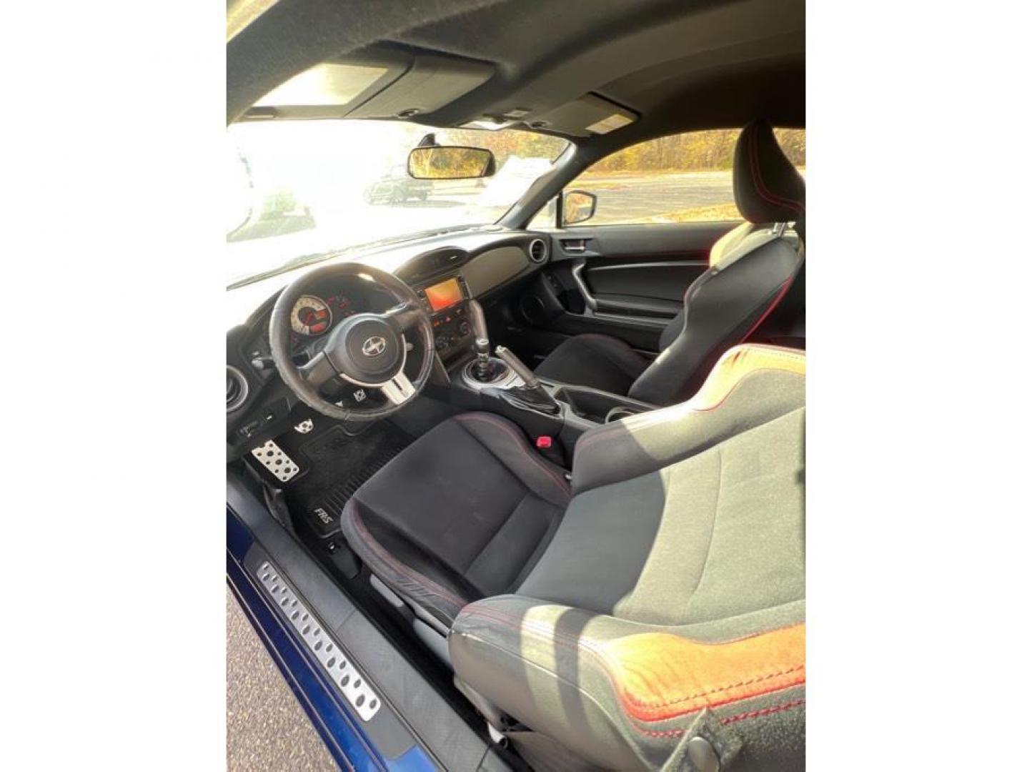 2015 Blue /No Color Scion FR-S (JF1ZNAA18F9) with an 4-Cyl, 2.0 Liter engine, Manual, 6-Spd transmission, located at 607 W Columbia Drive, Kennewick, WA, 99336, (509) 987-1069, 46.216743, -119.126404 - Photo#10