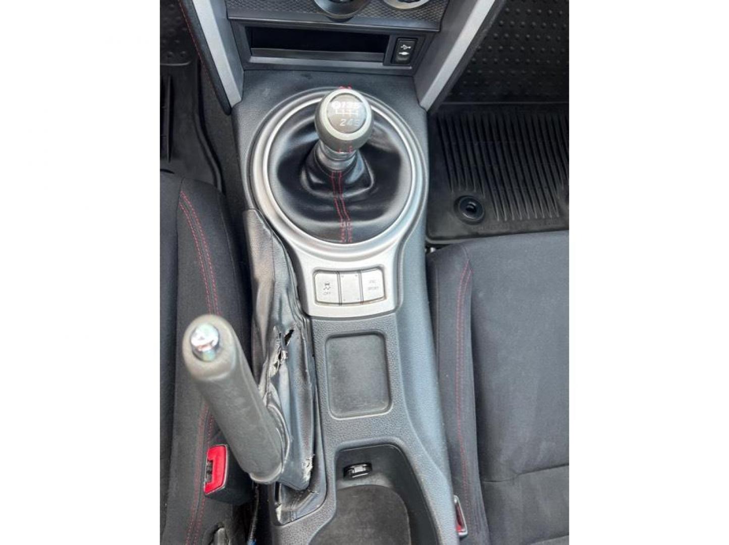 2015 Blue /No Color Scion FR-S (JF1ZNAA18F9) with an 4-Cyl, 2.0 Liter engine, Manual, 6-Spd transmission, located at 607 W Columbia Drive, Kennewick, WA, 99336, (509) 987-1069, 46.216743, -119.126404 - Photo#12