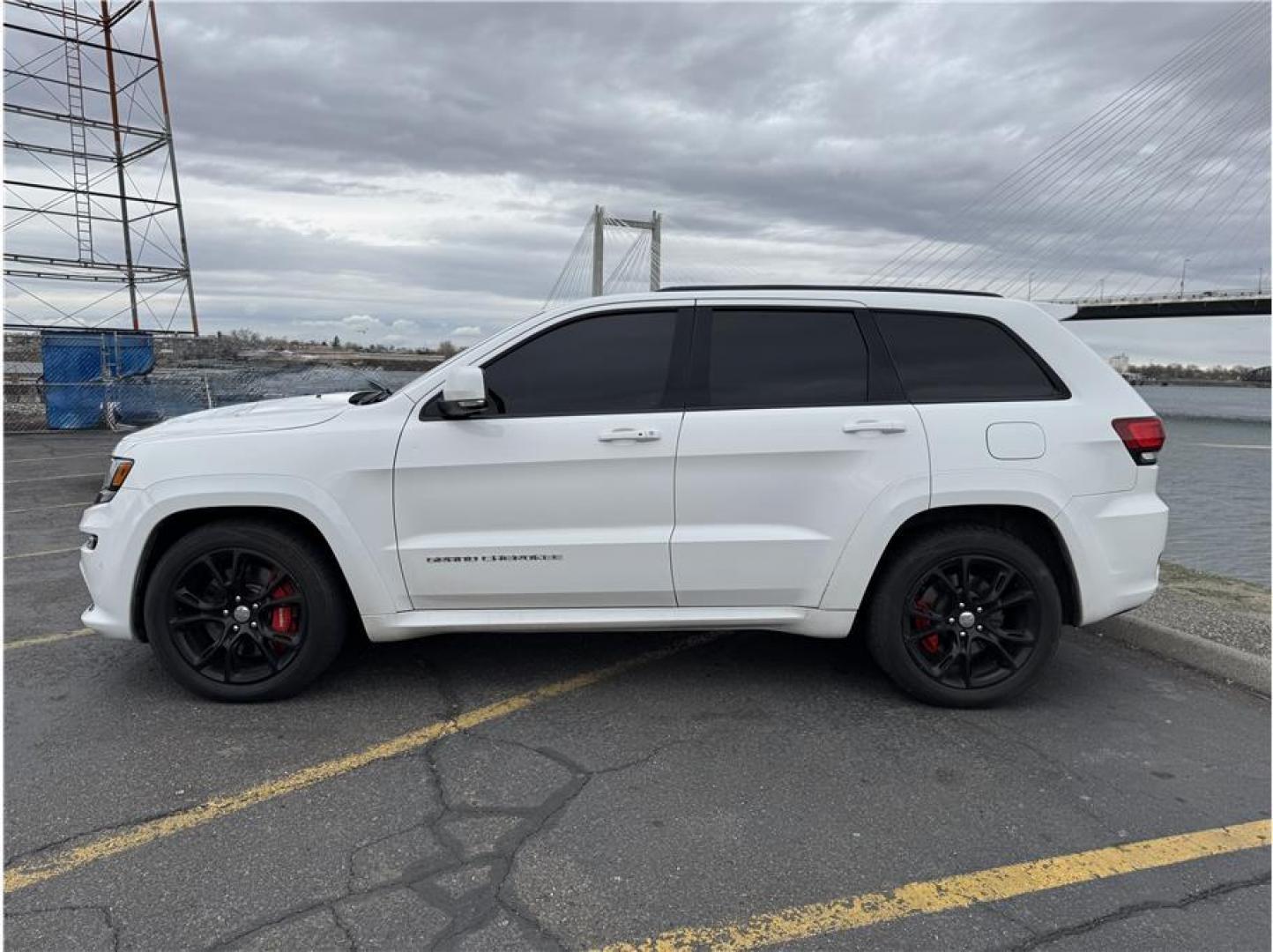 2016 White /No Color Jeep Grand Cherokee (1C4RJFDJ1GC) with an V8, HEMI, 6.4 Liter engine, Automatic, 8-Spd transmission, located at 607 W Columbia Drive, Kennewick, WA, 99336, (509) 987-1069, 46.216743, -119.126404 - Photo#1