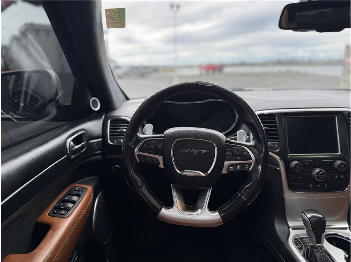 2016 White /No Color Jeep Grand Cherokee (1C4RJFDJ1GC) with an V8, HEMI, 6.4 Liter engine, Automatic, 8-Spd transmission, located at 607 W Columbia Drive, Kennewick, WA, 99336, (509) 987-1069, 46.216743, -119.126404 - Photo#4