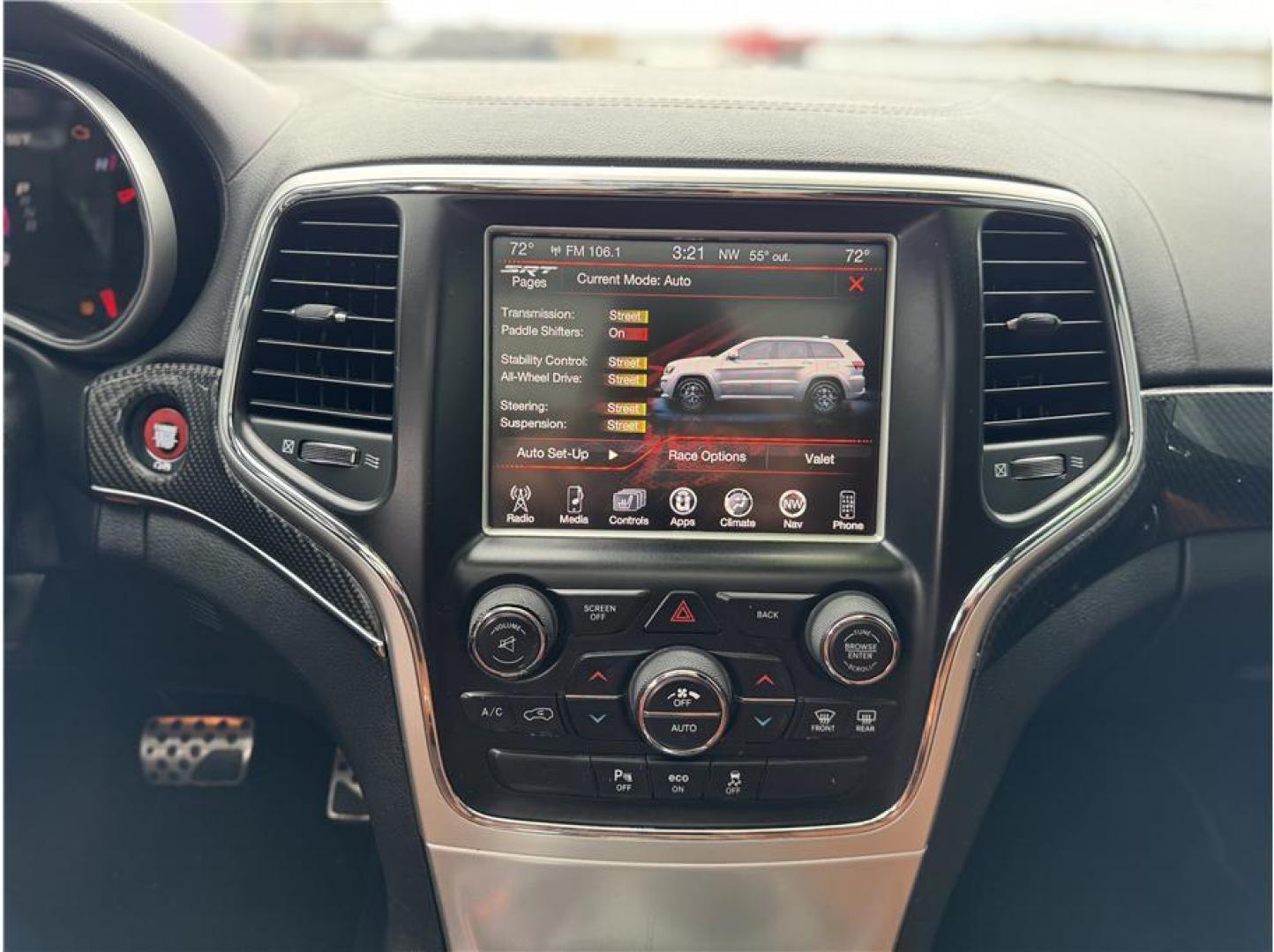 2016 White /No Color Jeep Grand Cherokee (1C4RJFDJ1GC) with an V8, HEMI, 6.4 Liter engine, Automatic, 8-Spd transmission, located at 607 W Columbia Drive, Kennewick, WA, 99336, (509) 987-1069, 46.216743, -119.126404 - Photo#7