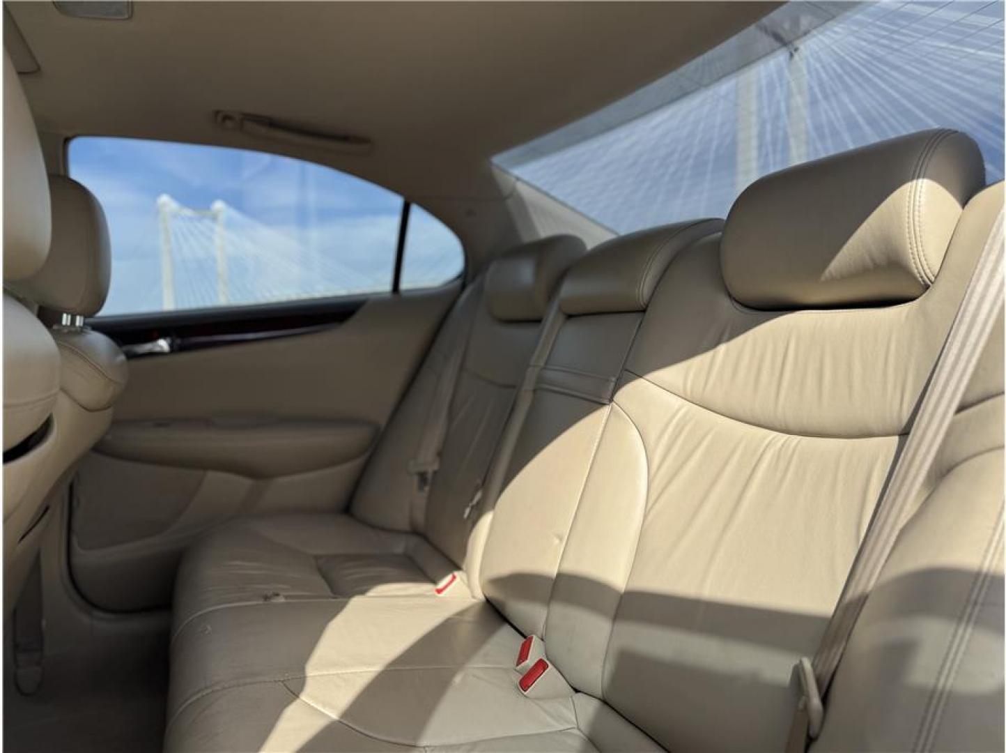 2002 No Color /No Color Lexus ES (JTHBF30G420) with an V6, 3.0 Liter engine, Automatic, 5-Spd w/Overdrive transmission, located at 607 W Columbia Drive, Kennewick, WA, 99336, (509) 987-1069, 46.216743, -119.126404 - Photo#3
