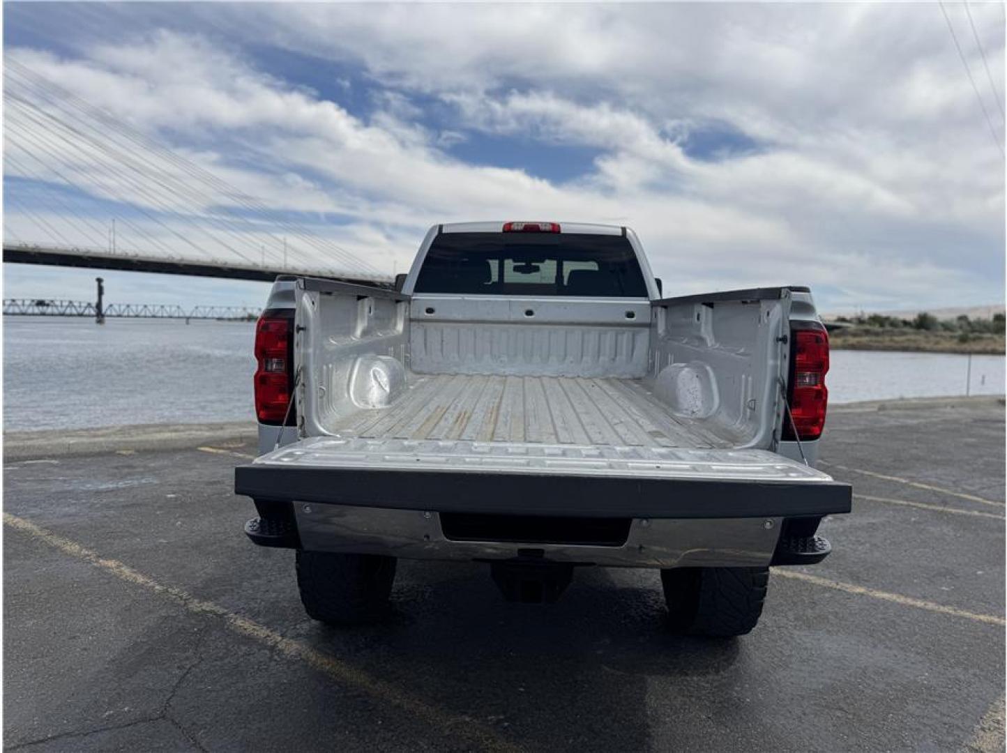2015 Silver /No Color Chevrolet Silverado 2500 HD Crew Cab (1GC1KWE87FF) with an V8, Turbo Diesel, 6.6 Liter engine, Auto, 6-Spd Allison OD transmission, located at 607 W Columbia Drive, Kennewick, WA, 99336, (509) 987-1069, 46.216743, -119.126404 - Photo#14