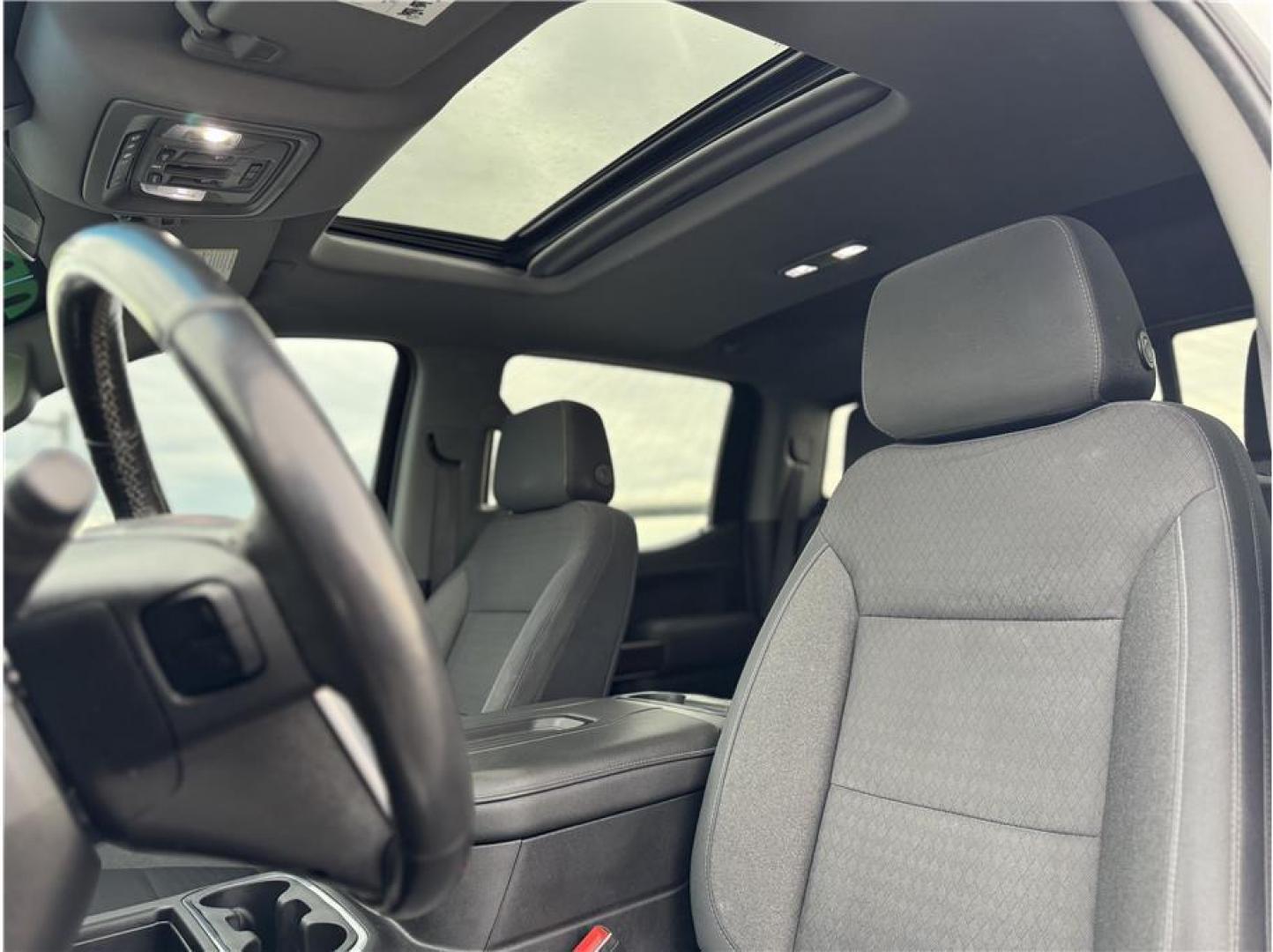 2019 White /No Color GMC Sierra 1500 Double Cab (1GTU9CED2KZ) with an V8, EcoTec3, 5.3 Liter engine, Automatic, 6-Spd HD w/Overdrive transmission, located at 607 W Columbia Drive, Kennewick, WA, 99336, (509) 987-1069, 46.216743, -119.126404 - Photo#7