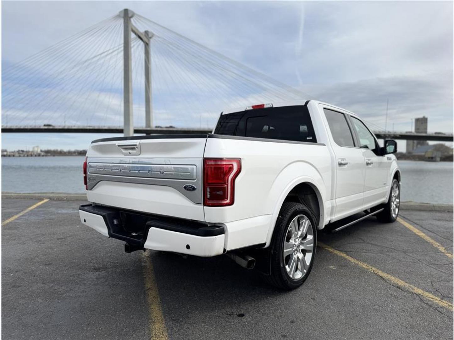2016 White /No Color Ford F150 SuperCrew Cab (1FTEW1EG1GF) with an V6, EcoBoost, TT, 3.5L engine, Auto, 6-Spd SelShft transmission, located at 607 W Columbia Drive, Kennewick, WA, 99336, (509) 987-1069, 46.216743, -119.126404 - Photo#13