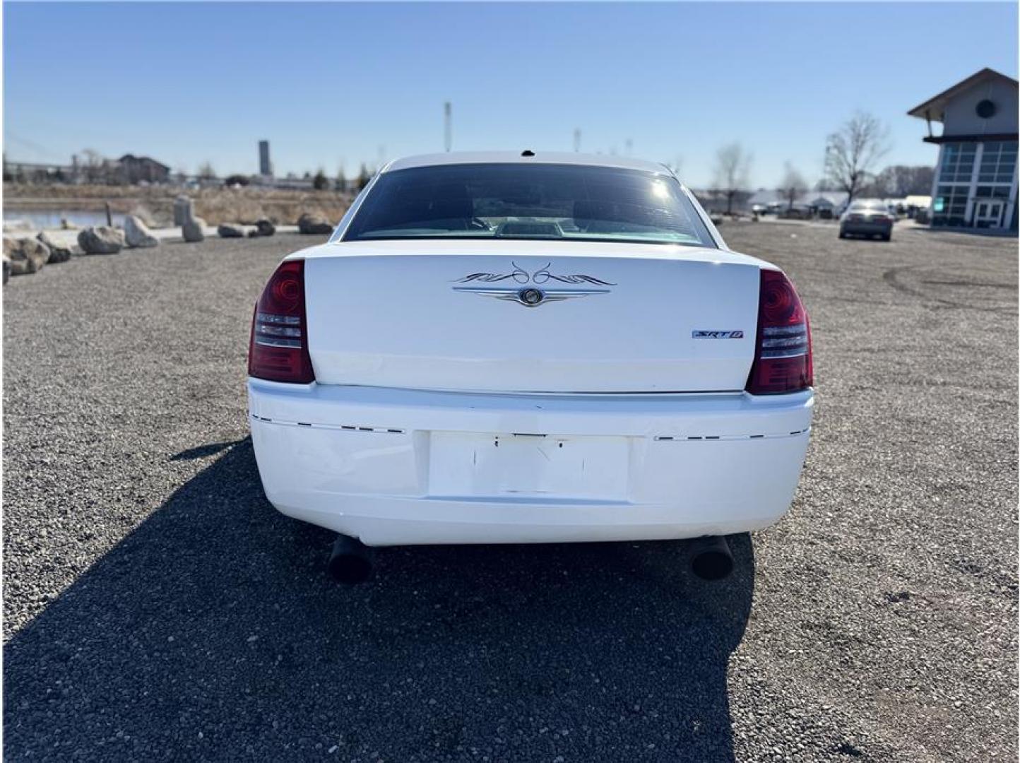2006 White /No Color Chrysler 300 (2C3KK63H36H) with an V8, HEMI, 5.7 Liter engine, Automatic transmission, located at 607 W Columbia Drive, Kennewick, WA, 99336, (509) 987-1069, 46.216743, -119.126404 - Photo#14