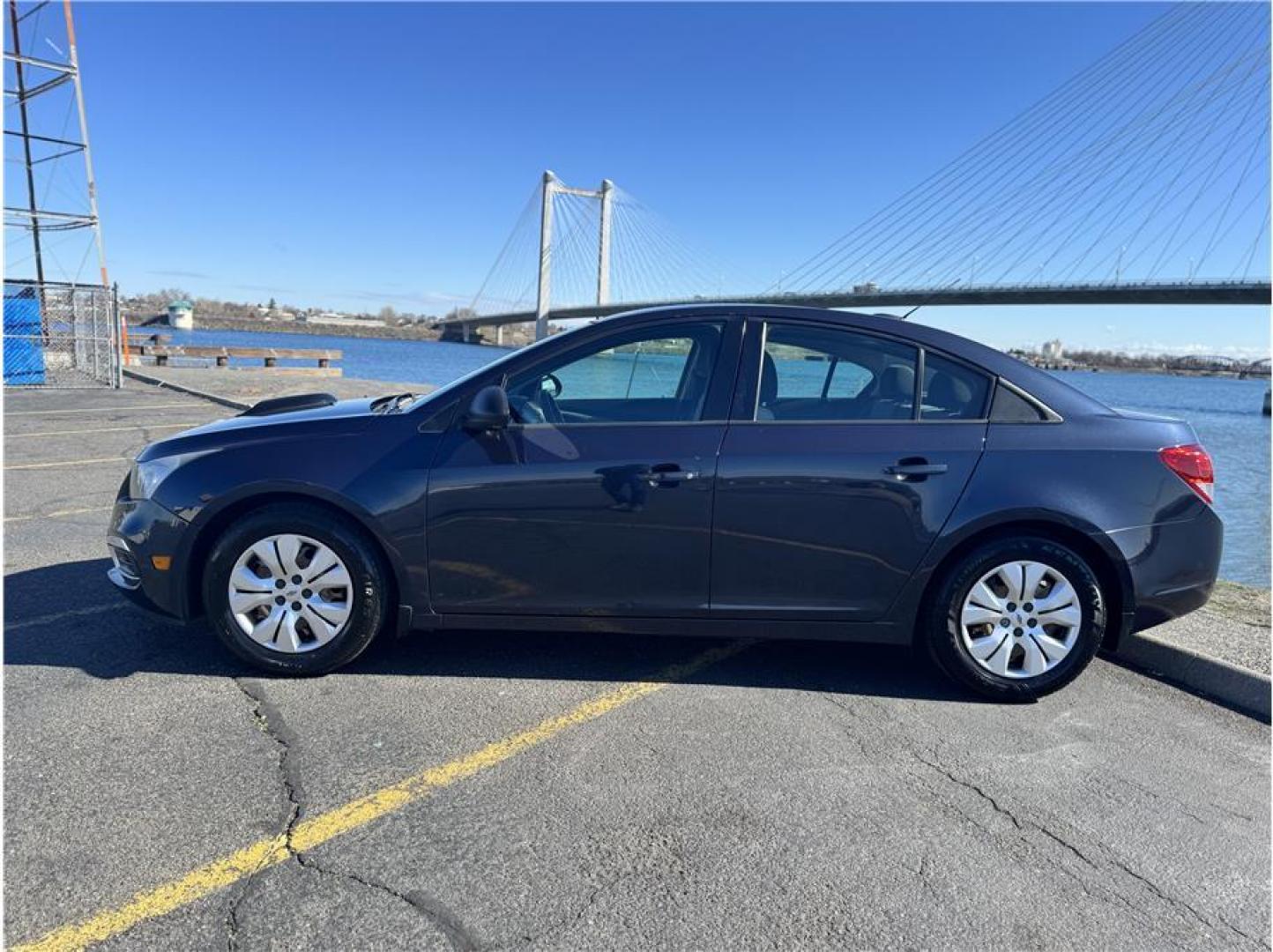 2016 Blue /No Color Chevrolet Cruze Limited (1G1PC5SG3G7) with an 4-Cyl, ECOTEC, 1.8 Liter engine, Auto, 6-Spd Overdrive transmission, located at 607 W Columbia Drive, Kennewick, WA, 99336, (509) 987-1069, 46.216743, -119.126404 - Photo#1