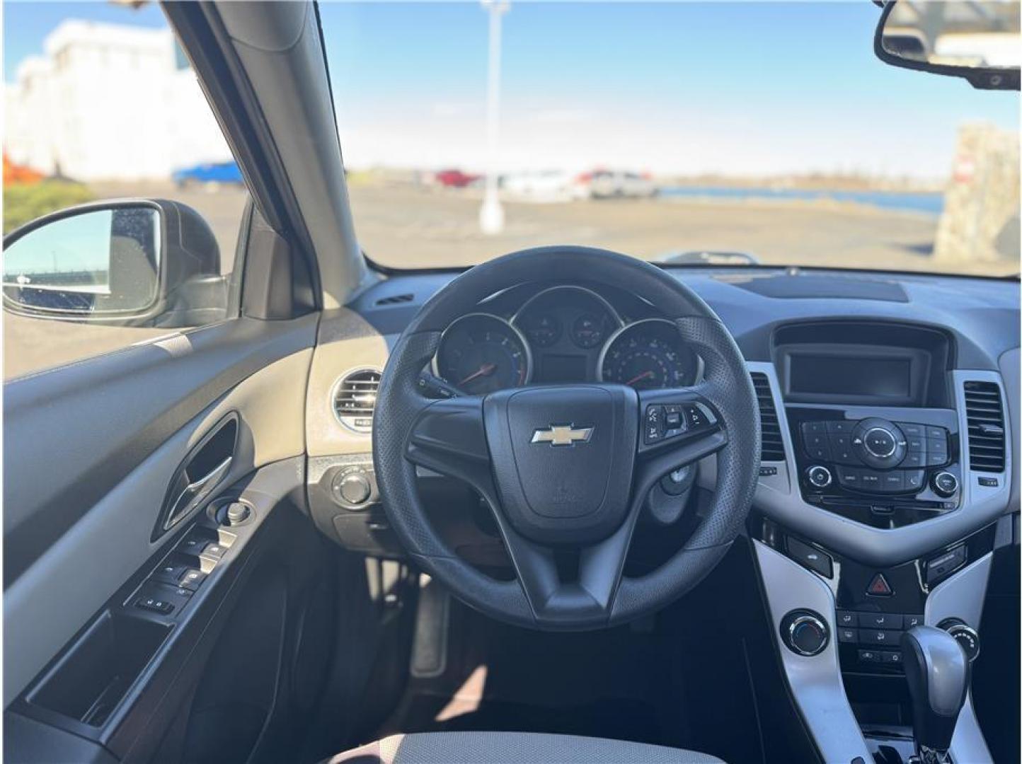 2016 Blue /No Color Chevrolet Cruze Limited (1G1PC5SG3G7) with an 4-Cyl, ECOTEC, 1.8 Liter engine, Auto, 6-Spd Overdrive transmission, located at 607 W Columbia Drive, Kennewick, WA, 99336, (509) 987-1069, 46.216743, -119.126404 - Photo#4