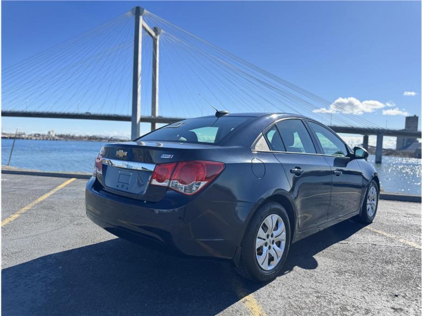 2016 Blue /No Color Chevrolet Cruze Limited (1G1PC5SG3G7) with an 4-Cyl, ECOTEC, 1.8 Liter engine, Auto, 6-Spd Overdrive transmission, located at 607 W Columbia Drive, Kennewick, WA, 99336, (509) 987-1069, 46.216743, -119.126404 - Photo#13