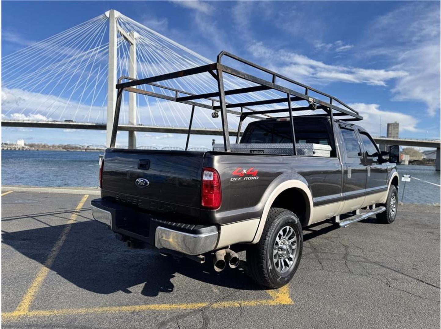 2008 Gray /No Color Ford F350 Super Duty Crew Cab (1FTWW31R08E) with an V8, Turbo Dsl 6.4L engine, Automatic, 5-Spd w/Overdrive transmission, located at 607 W Columbia Drive, Kennewick, WA, 99336, (509) 987-1069, 46.216743, -119.126404 - Photo#13