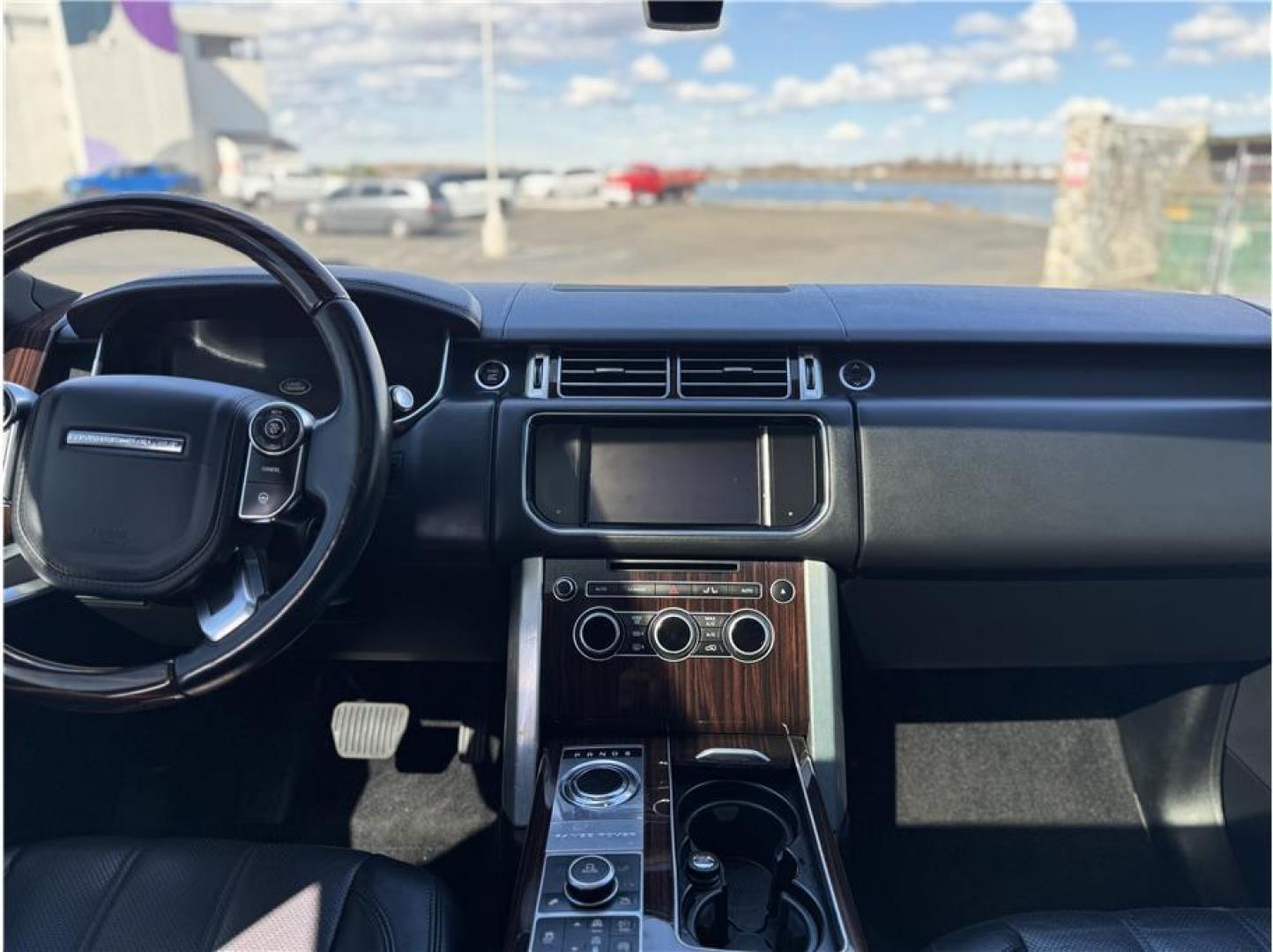 2014 Black /No Color Land Rover Range Rover (SALGS2VF0EA) with an V6, Sprchrgd, FF, 3.0L engine, Automatic, 8-Spd transmission, located at 607 W Columbia Drive, Kennewick, WA, 99336, (509) 987-1069, 46.216743, -119.126404 - Photo#5